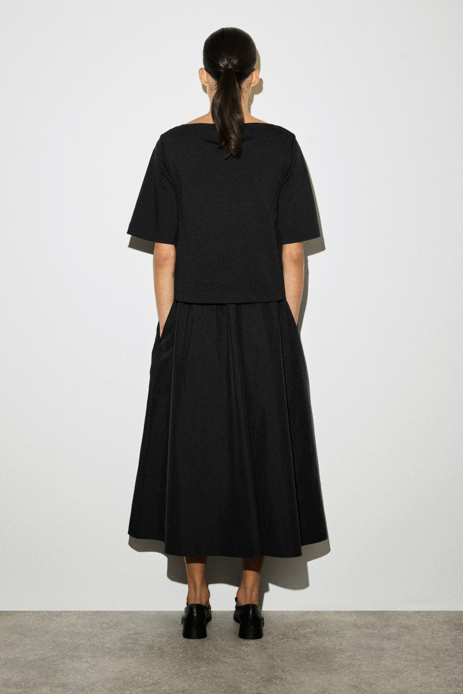 ABITO MIDI CON SCOLLO BARCA E PANNELLO A CONTRASTO - NERO/BORDEAUX - 5