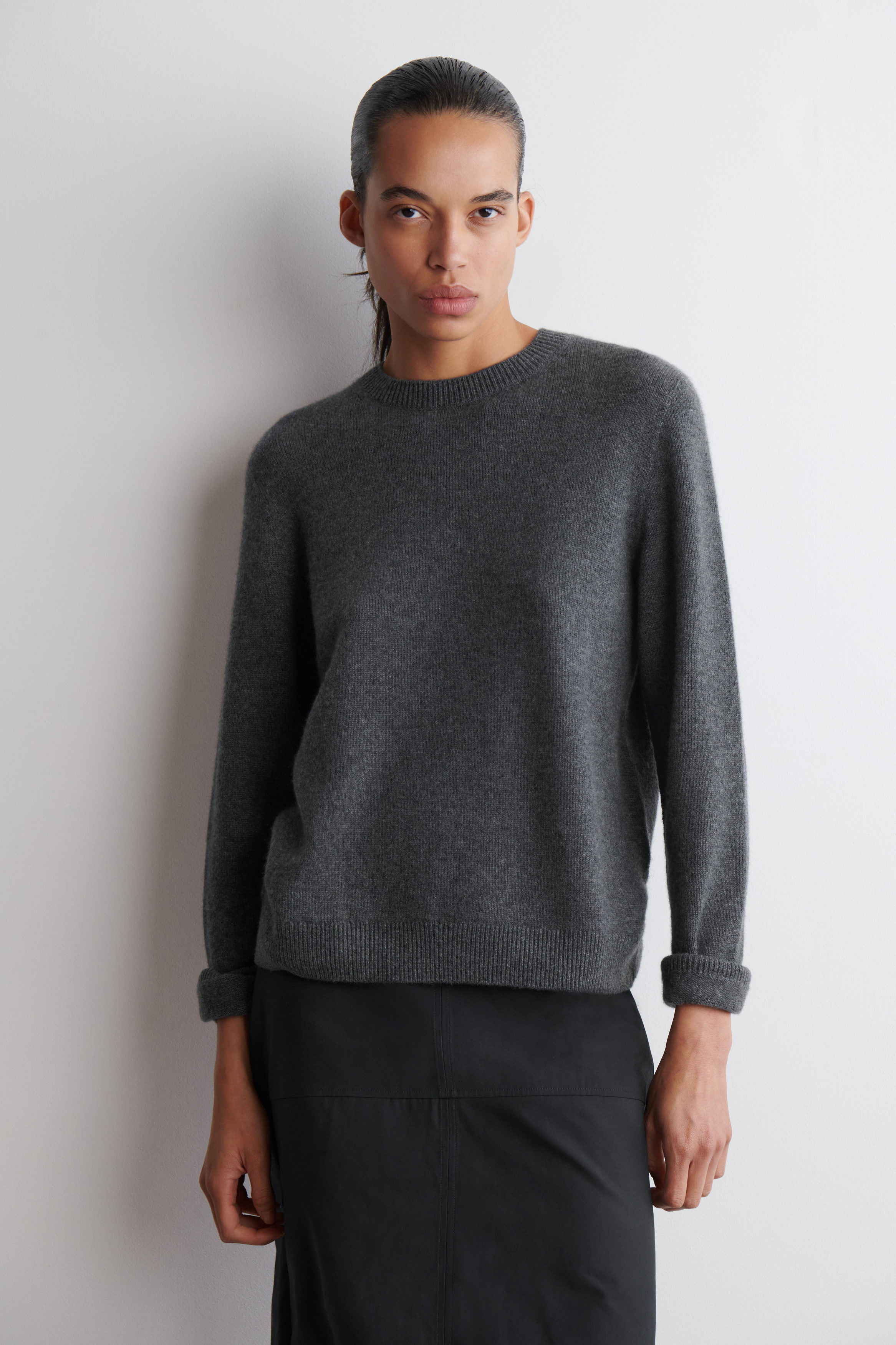 【COOR】Cotton Crochet Crewneck Sweater Charcoal Gray 100% Cotton Crochet Crewneck Sweater | Gap
