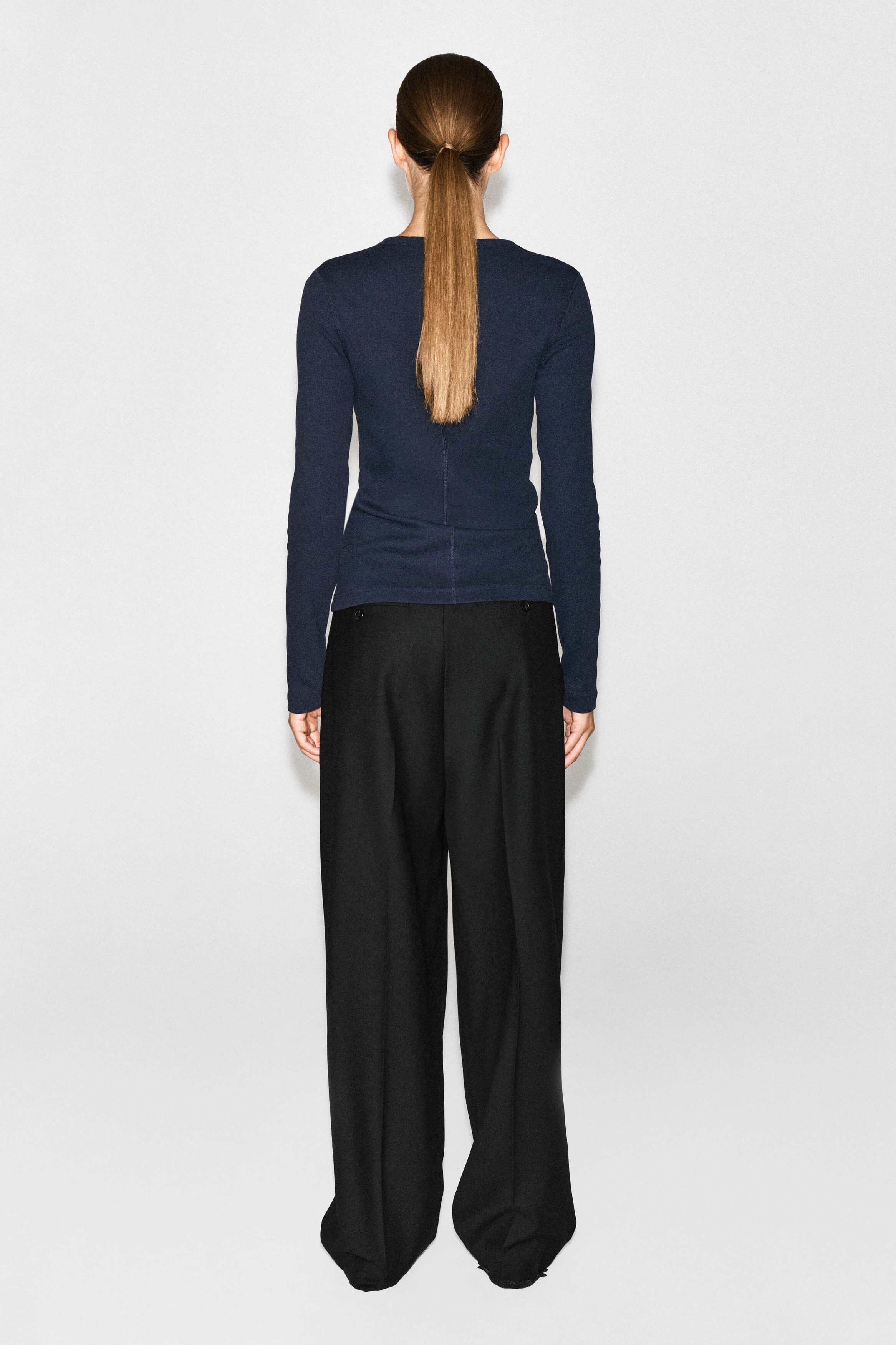 SLIM RIBBED COTTON LONG-SLEEVED TOP thumbnail 5