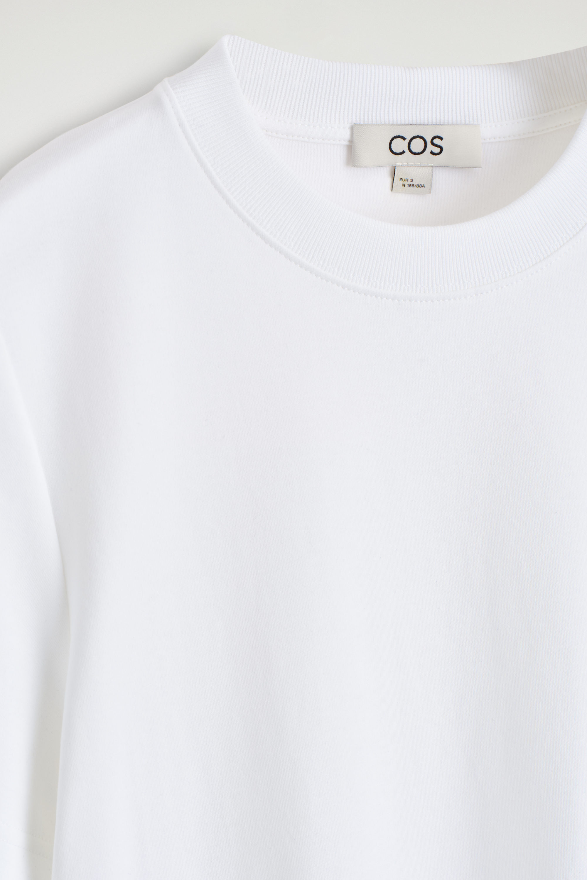 CLEAN CUT T-SHIRT - WHITE | COS CA CLEAN CUT T-SHIRT - WHITE | COS CA