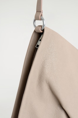 TWISTED CLUTCH BAG - LEATHER — WHEAT 4