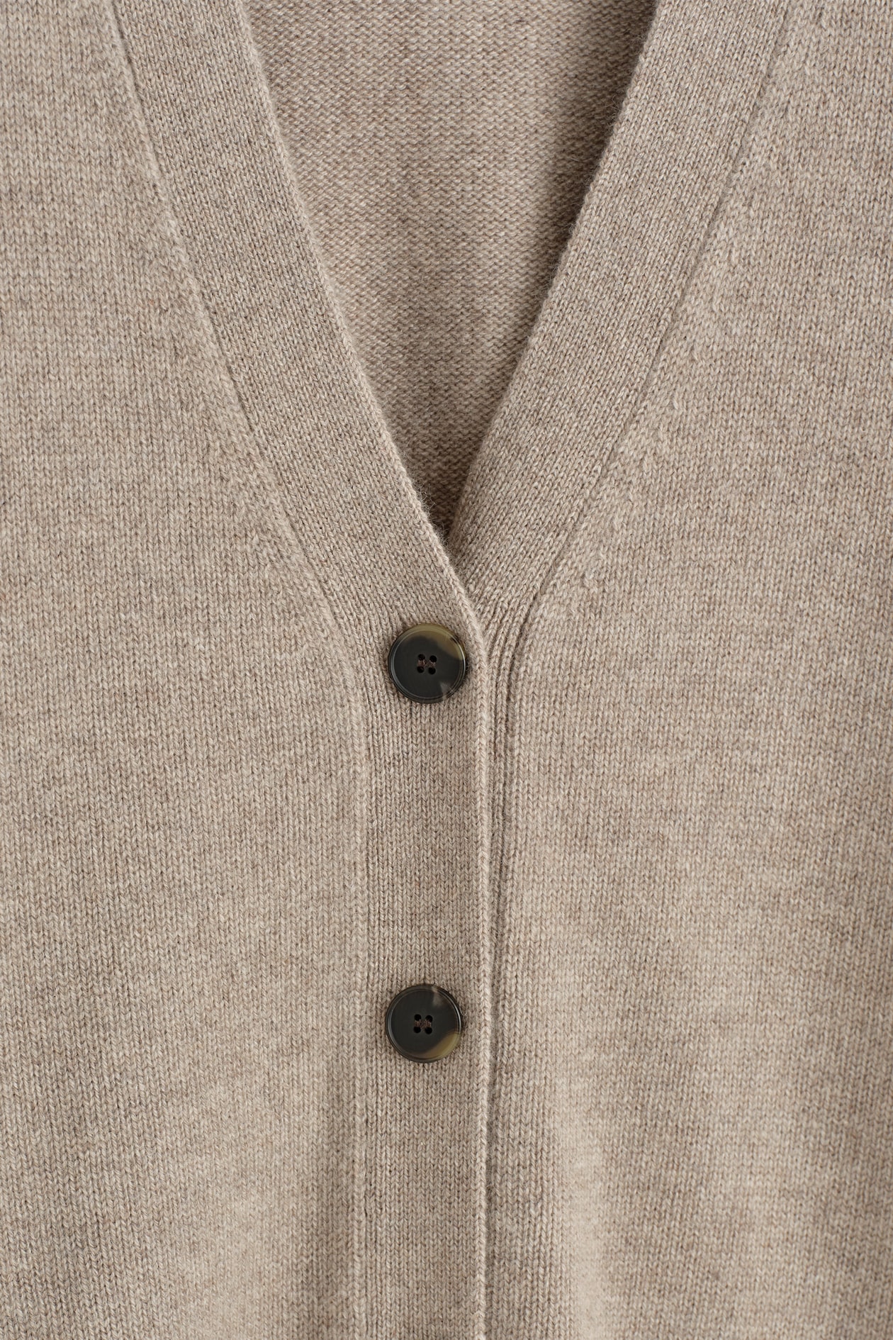 CASHMERE V-NECK CARDIGAN — BEIGE