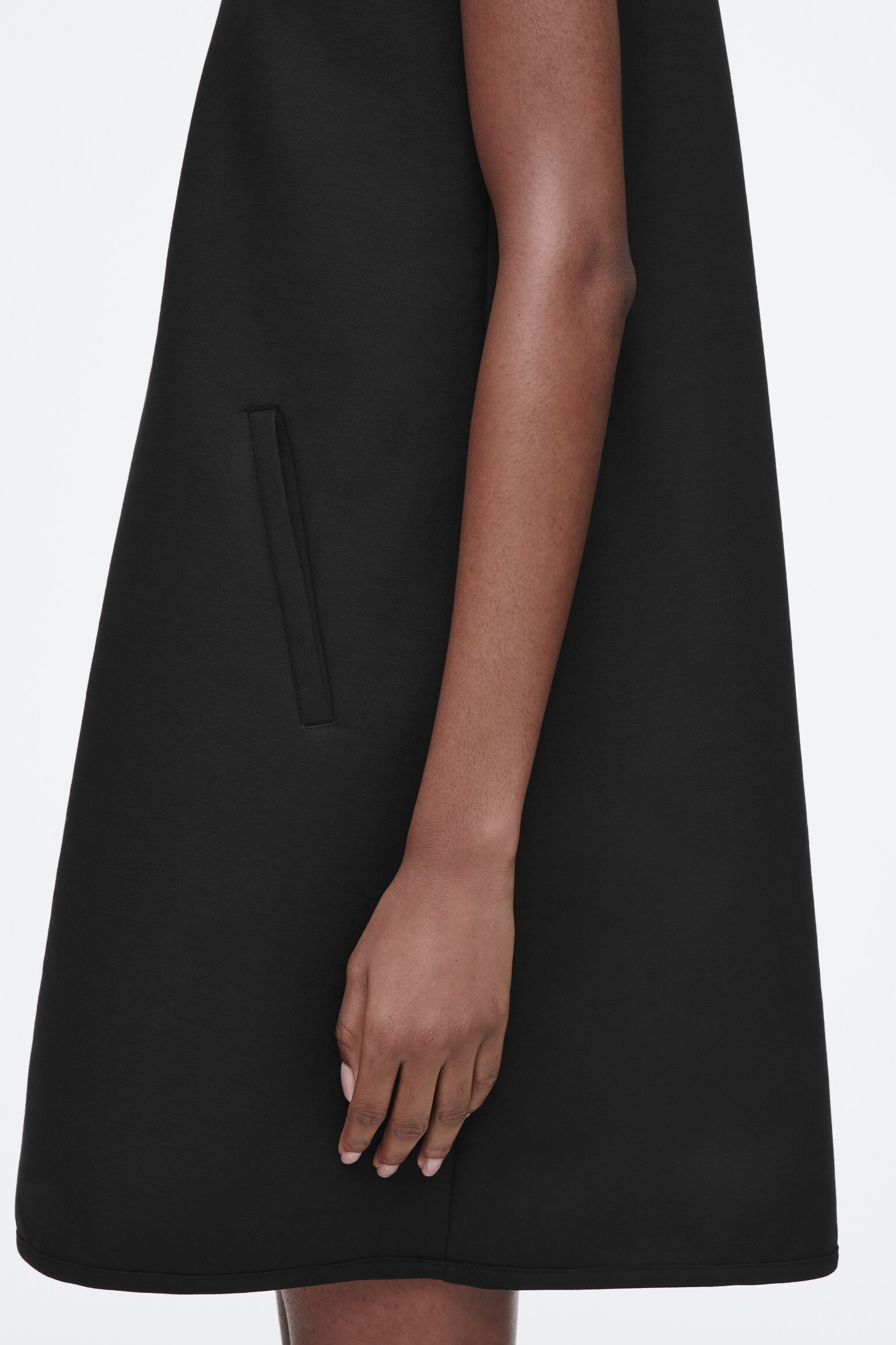 VESTIDO CORTO DE NEOPRENO - NEGRO - 3