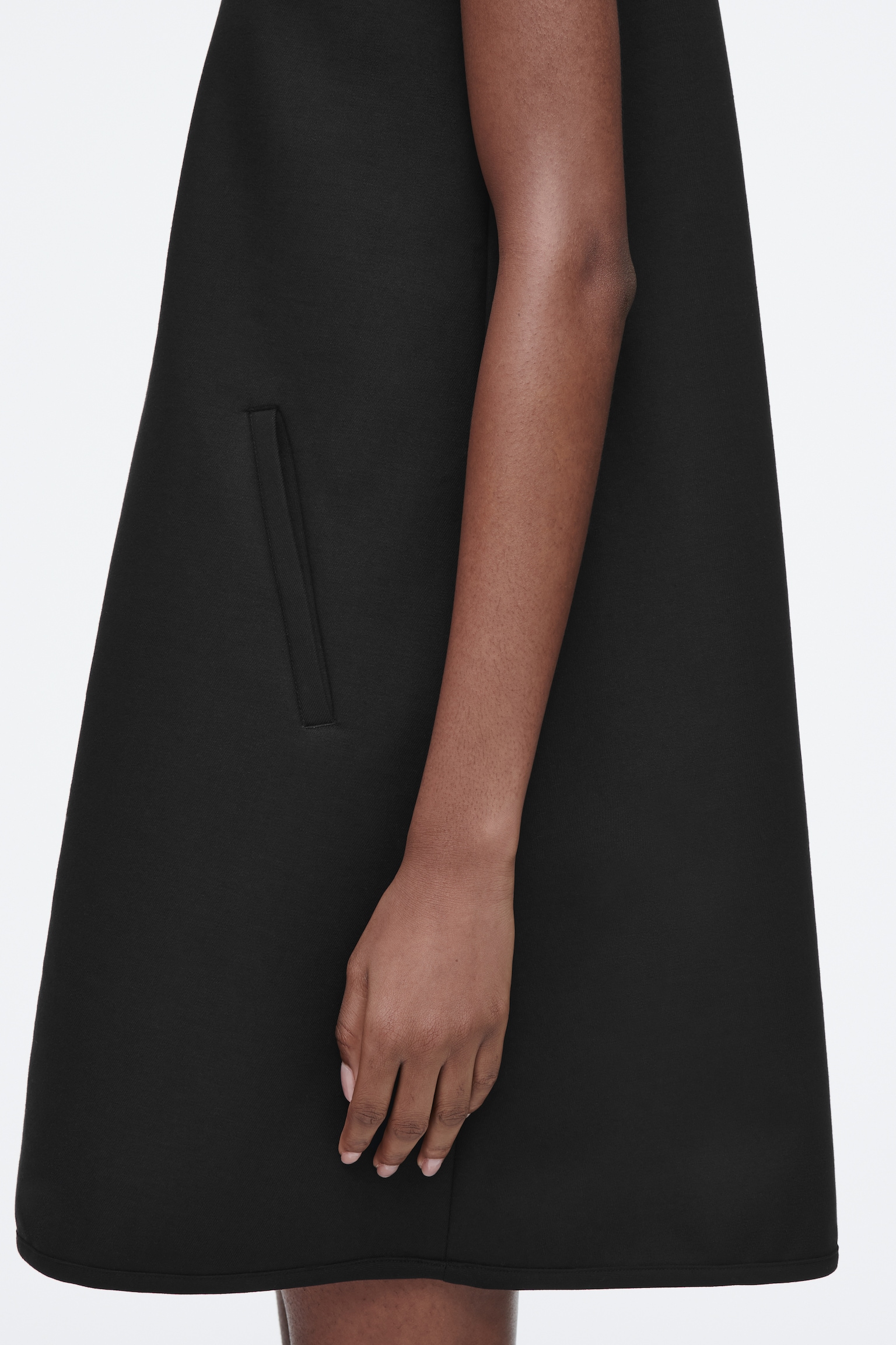 ROBE COURTE ZIPPÉE EN JERSEY DE SCUBA - NOIR - 6