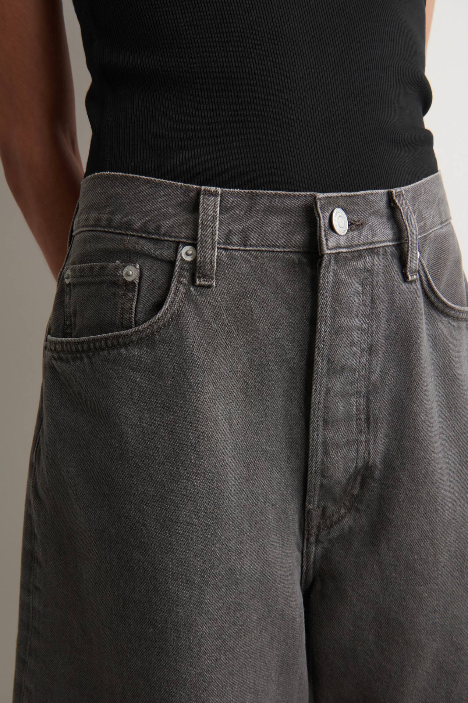 BERMUDAS VAQUERAS - MARRÓN OSCURO - 6