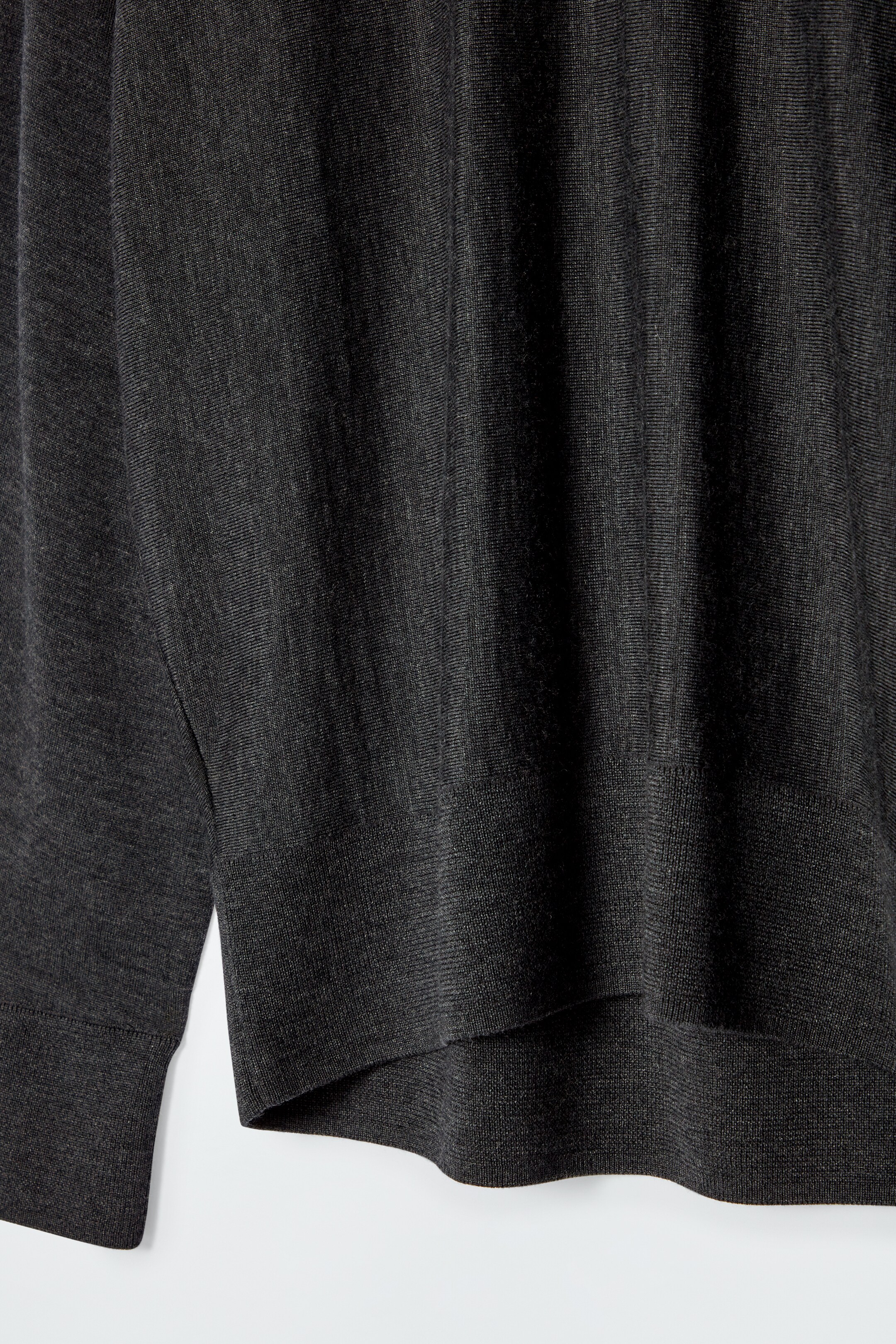 View larger image: ROUNDED MERINO WOOL JUMPER - GREY MÉLANGE - Ladies | H&M GB 7