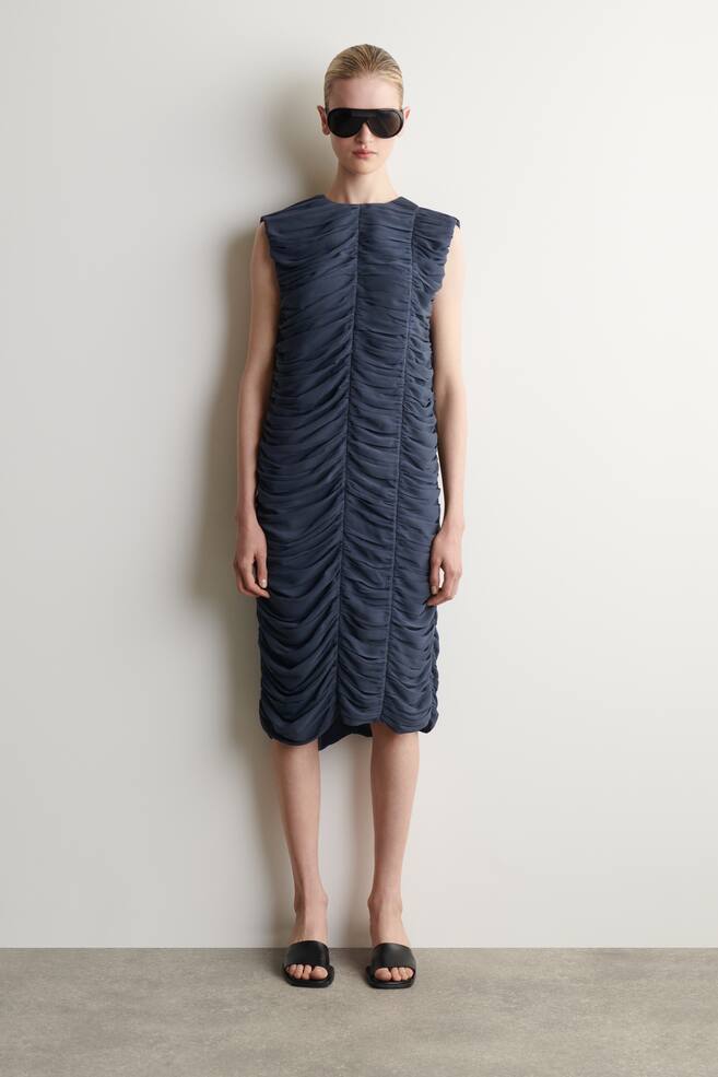 GATHERED PANELLED DRESS - Stahlblau - 1