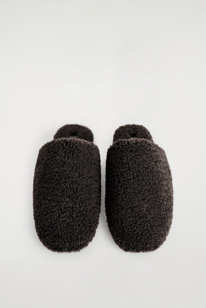 TEDDY MULES — DARK BROWN