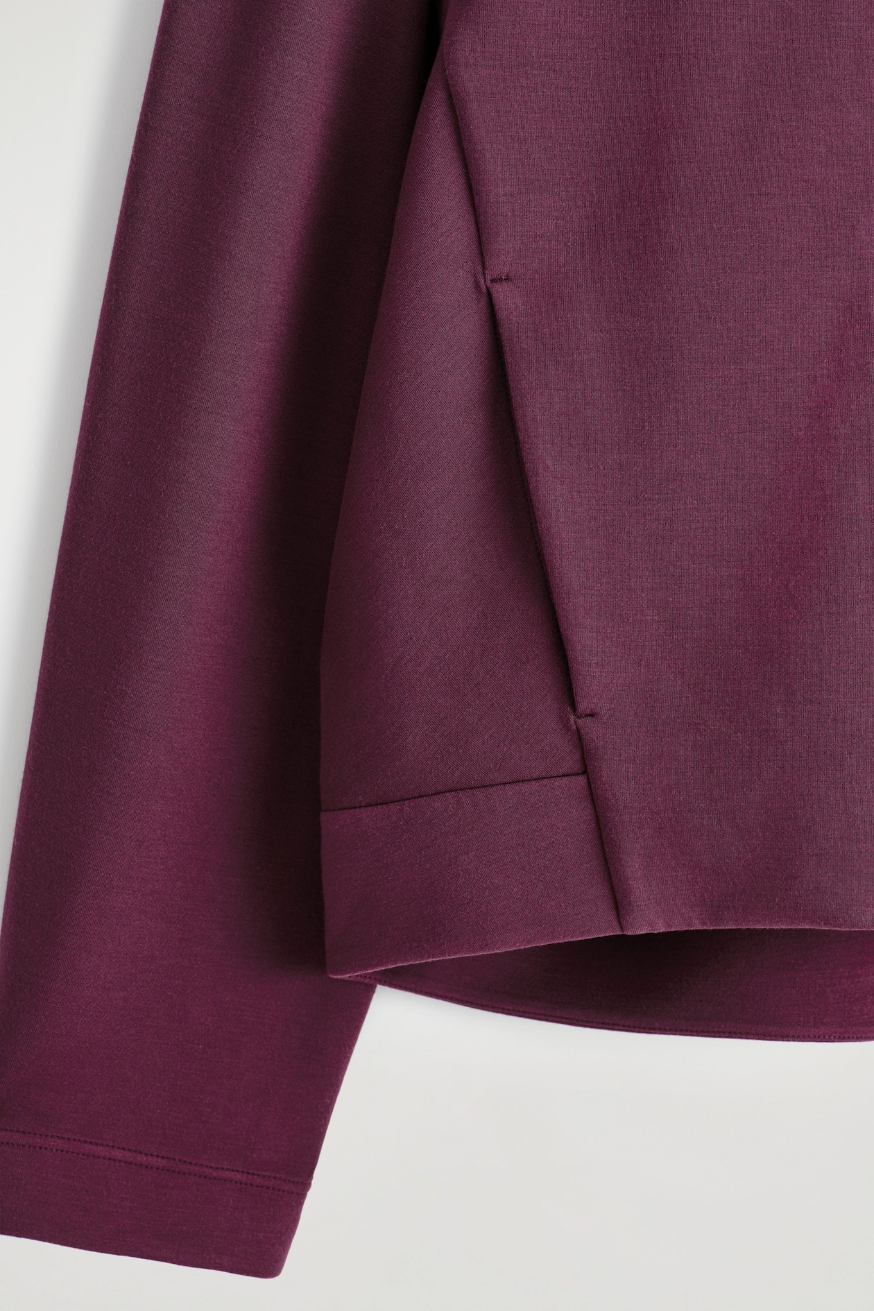 SCUBA TRACK JACKET — BORDEAUX