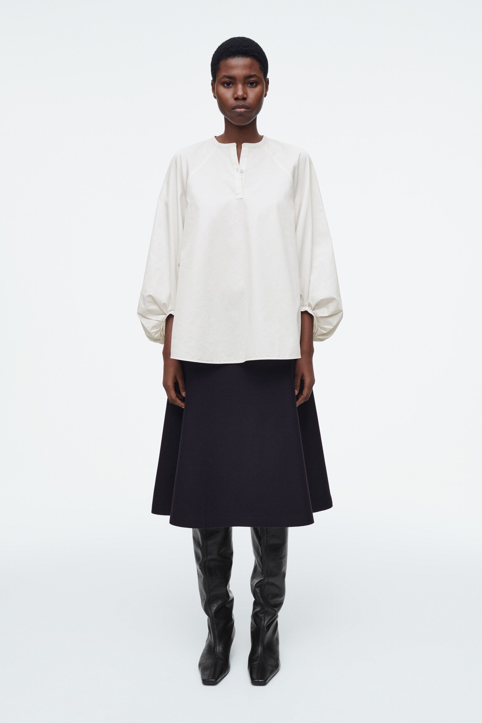 BLUSA CON MANGAS ABULLONADAS - BLANCO/VERDE OSCURO - 5