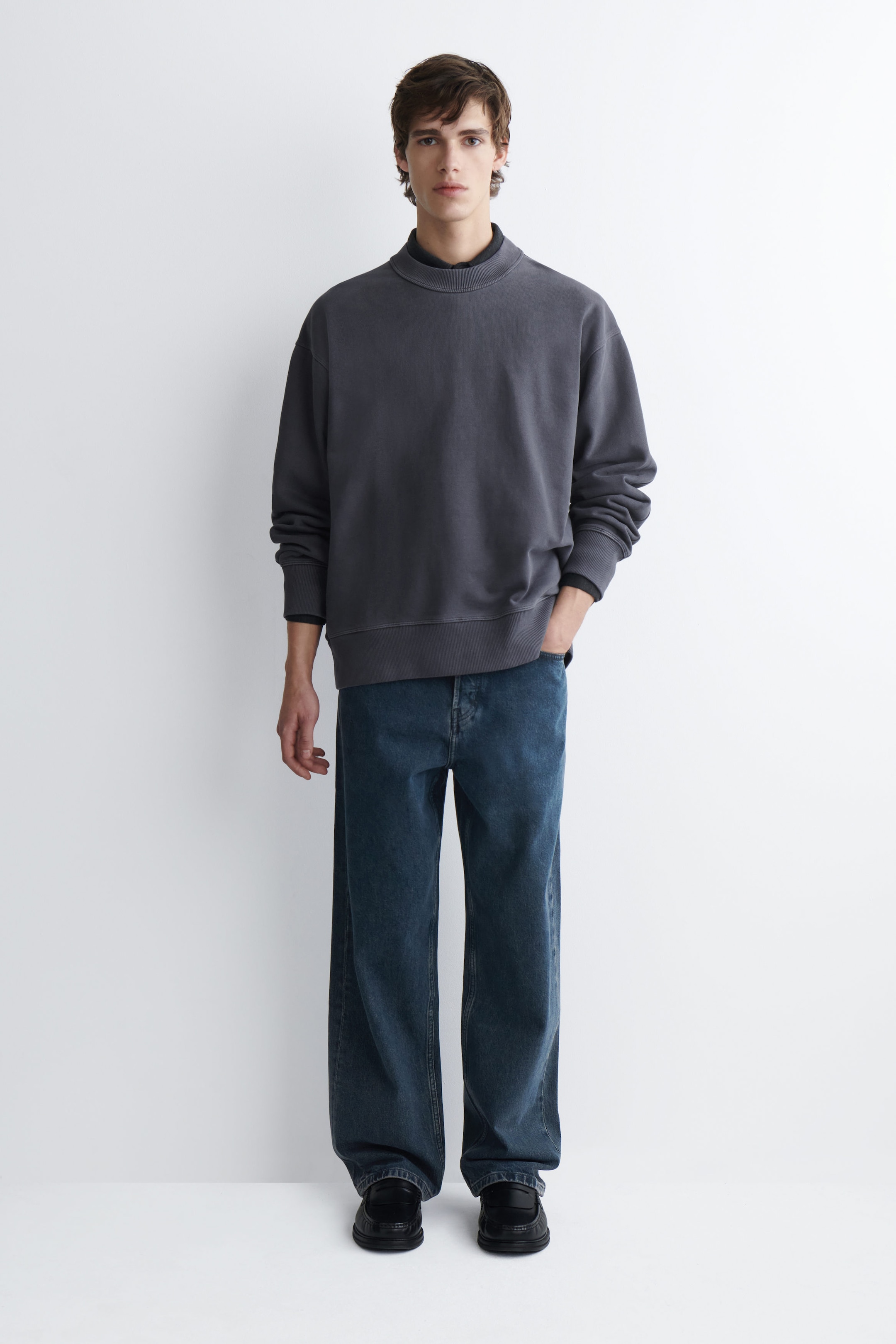 RELAXED WASHED-COTTON SWEATSHIRT