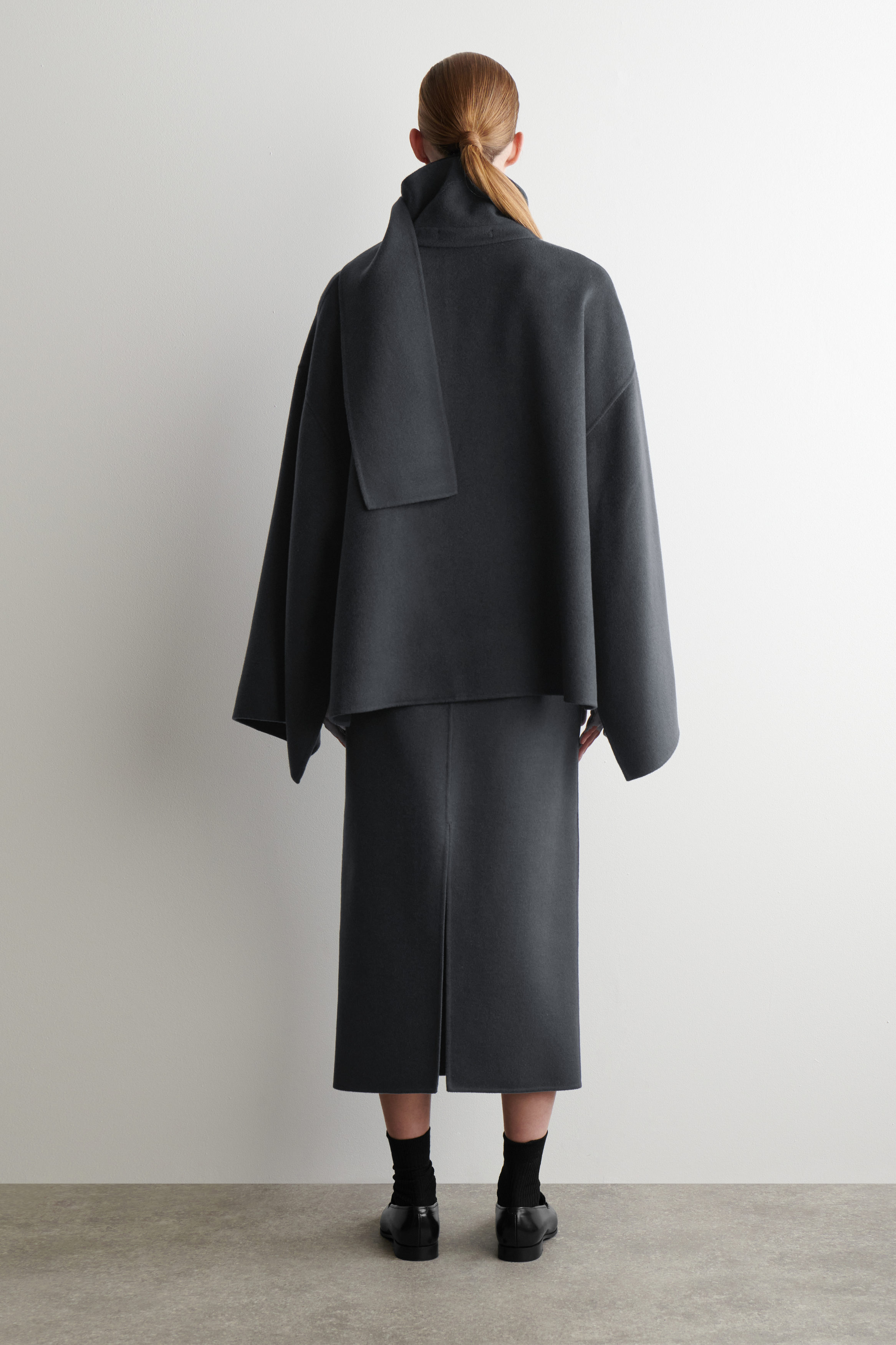 DOUBLE-FACED WOOL CAPE - STEEL | COS