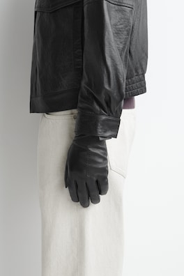 CASHMERE-LINED LEATHER GLOVES — BLACK 1