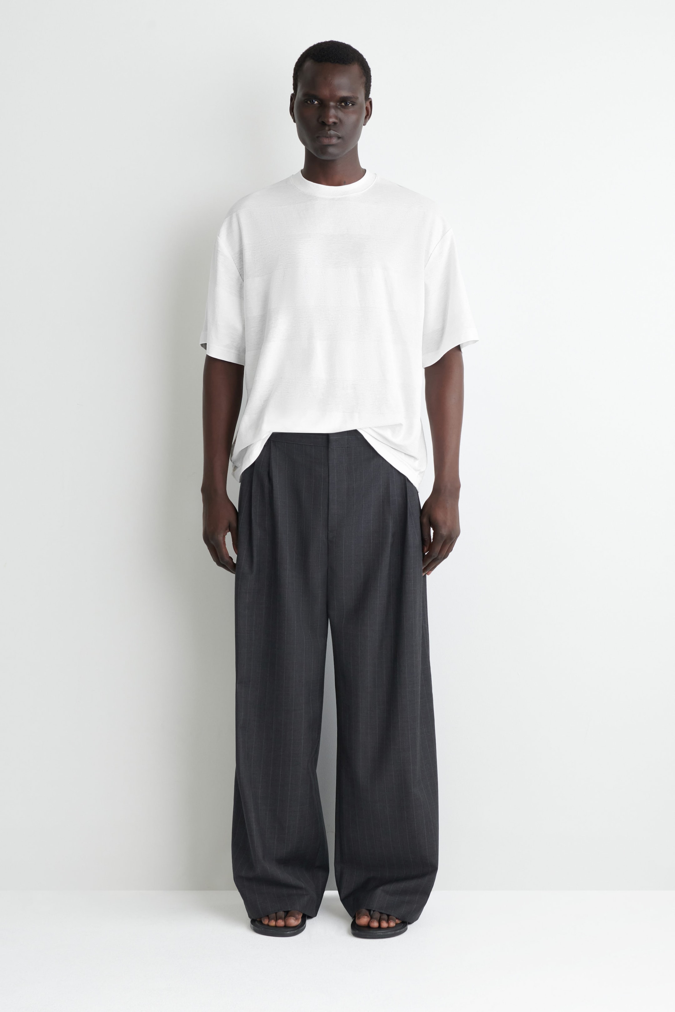 T-SHIRT OVERSIZE A RIGHE IN MISTO LINO