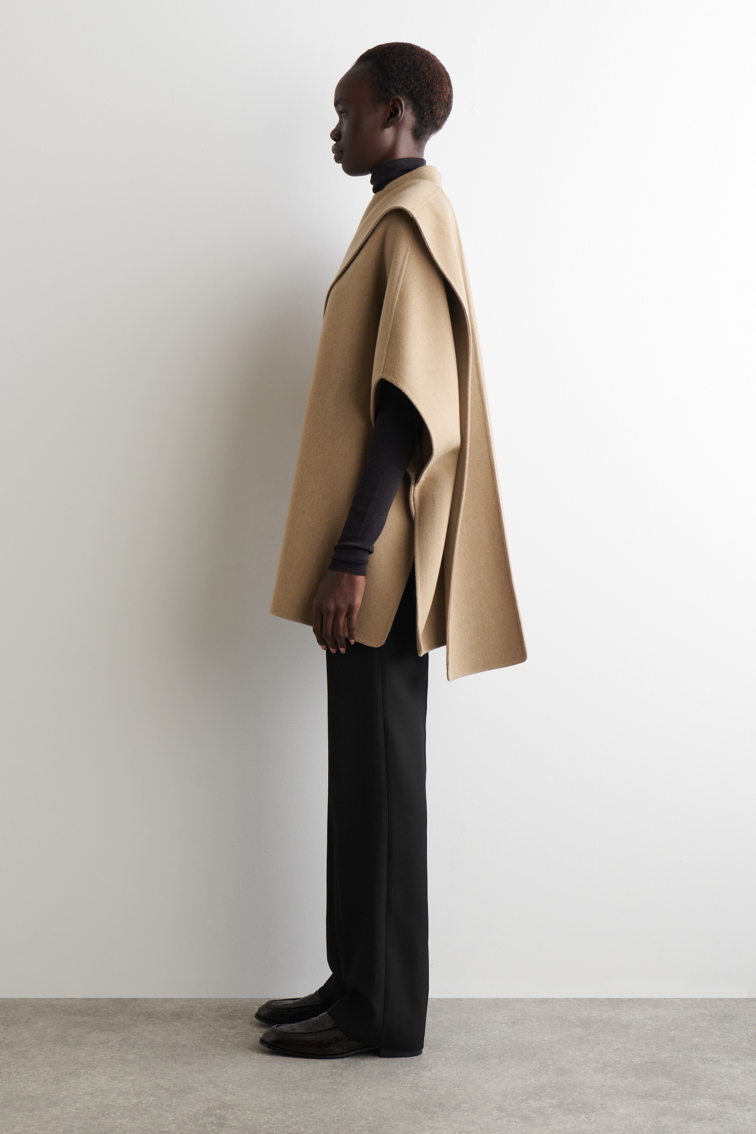DOUBLE-FACED WOOL SCARF CAPE - BEIGE/DARK BROWN/BLACK - 3