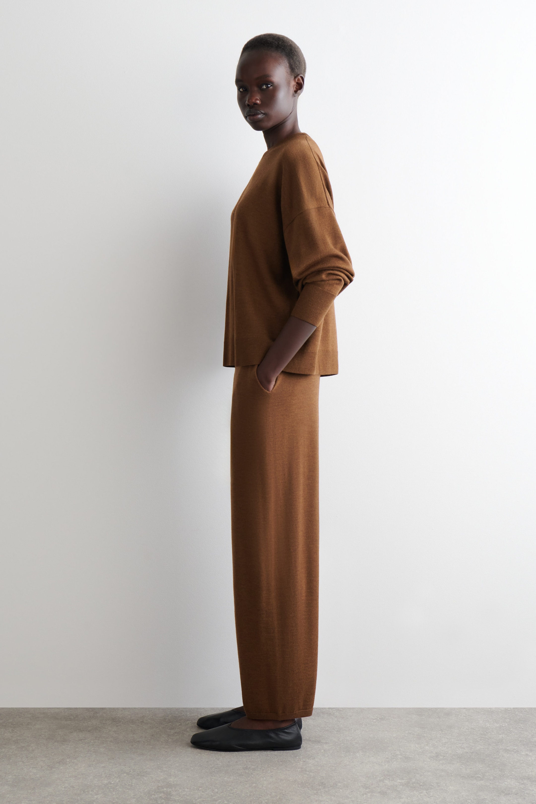 MERINO WOOL CREW-NECK SWEATER