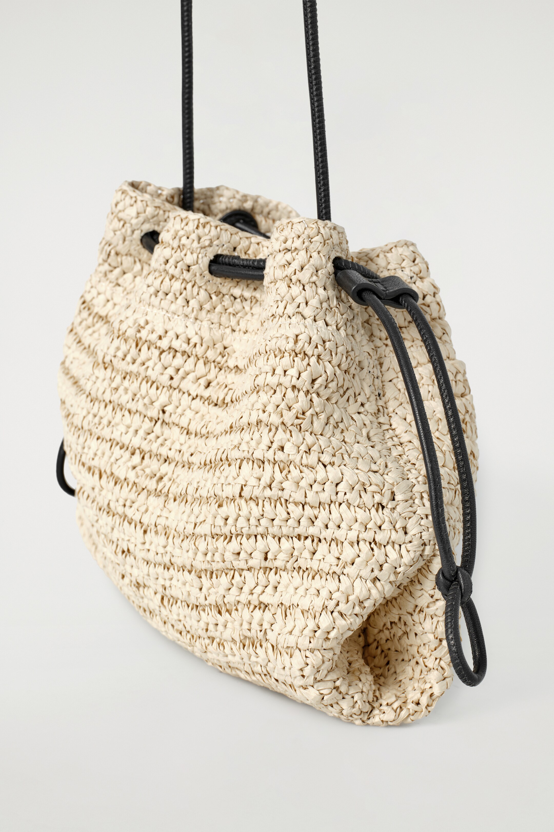 Zobrazit větší obrázek: MINI CAVATELLI KABELKA - SLÁMA - BÉŽOVÁ - ŽENY | H&M CZ 5