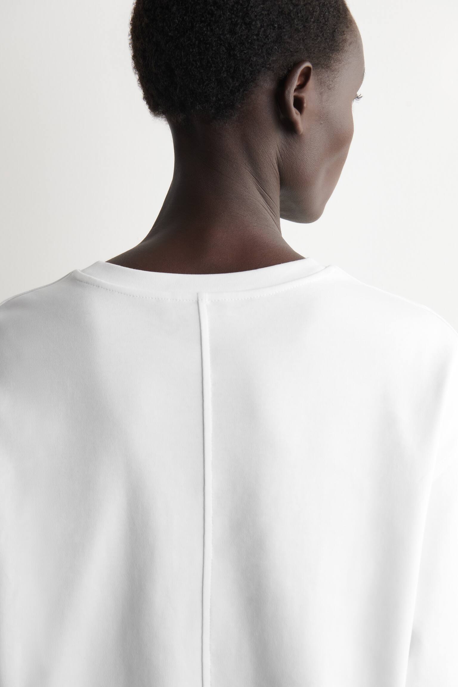 T-SHIRT OVERSIZE IN COTONE DAL TAGLIO BOXY - BIANCO/NERO/MARRONE SCURO/GIALLO BURRO - 5