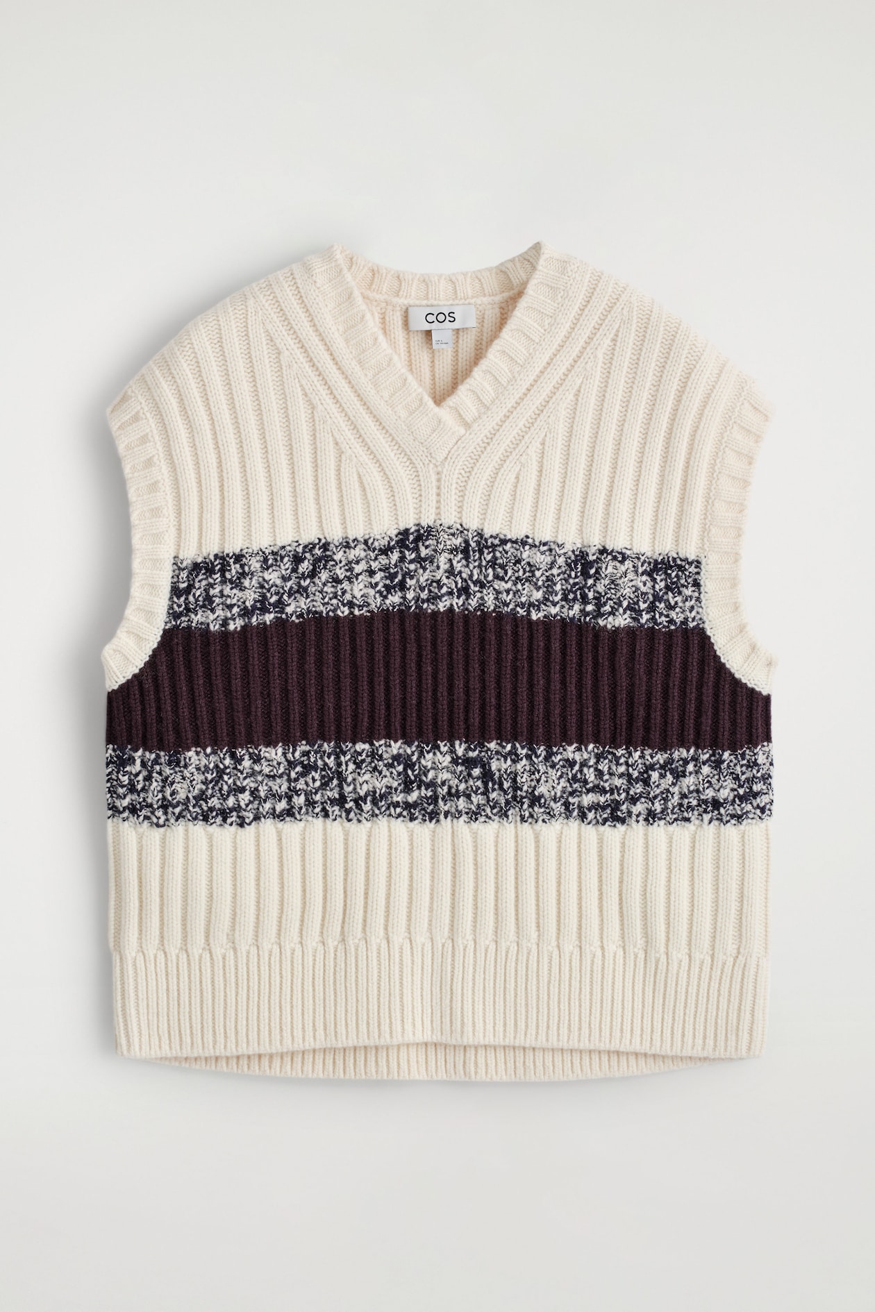 TEXTURED MERINO WOOL V-NECK VEST — CREAM / BURGUNDY