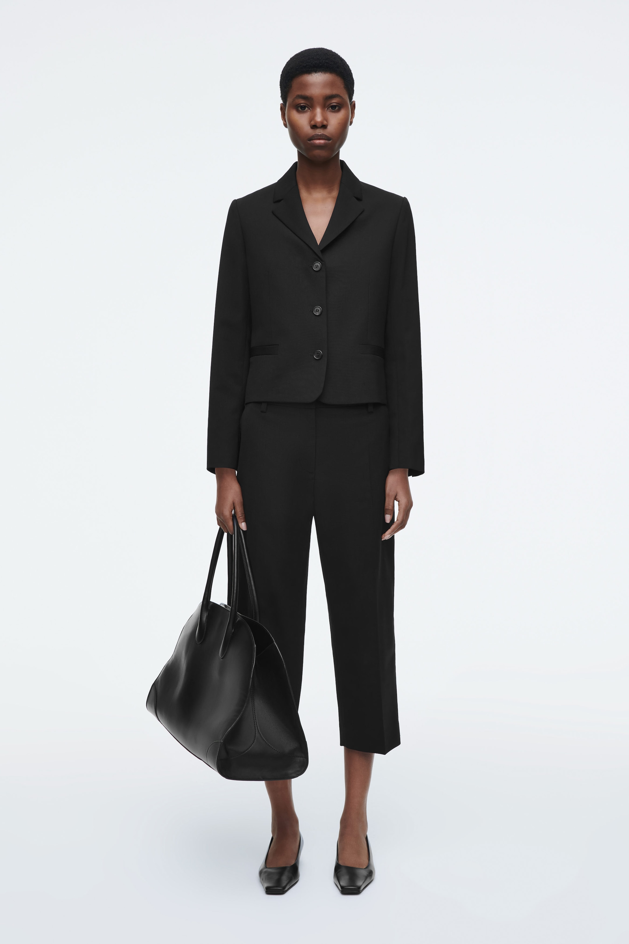 SHORT WOOL BLAZER