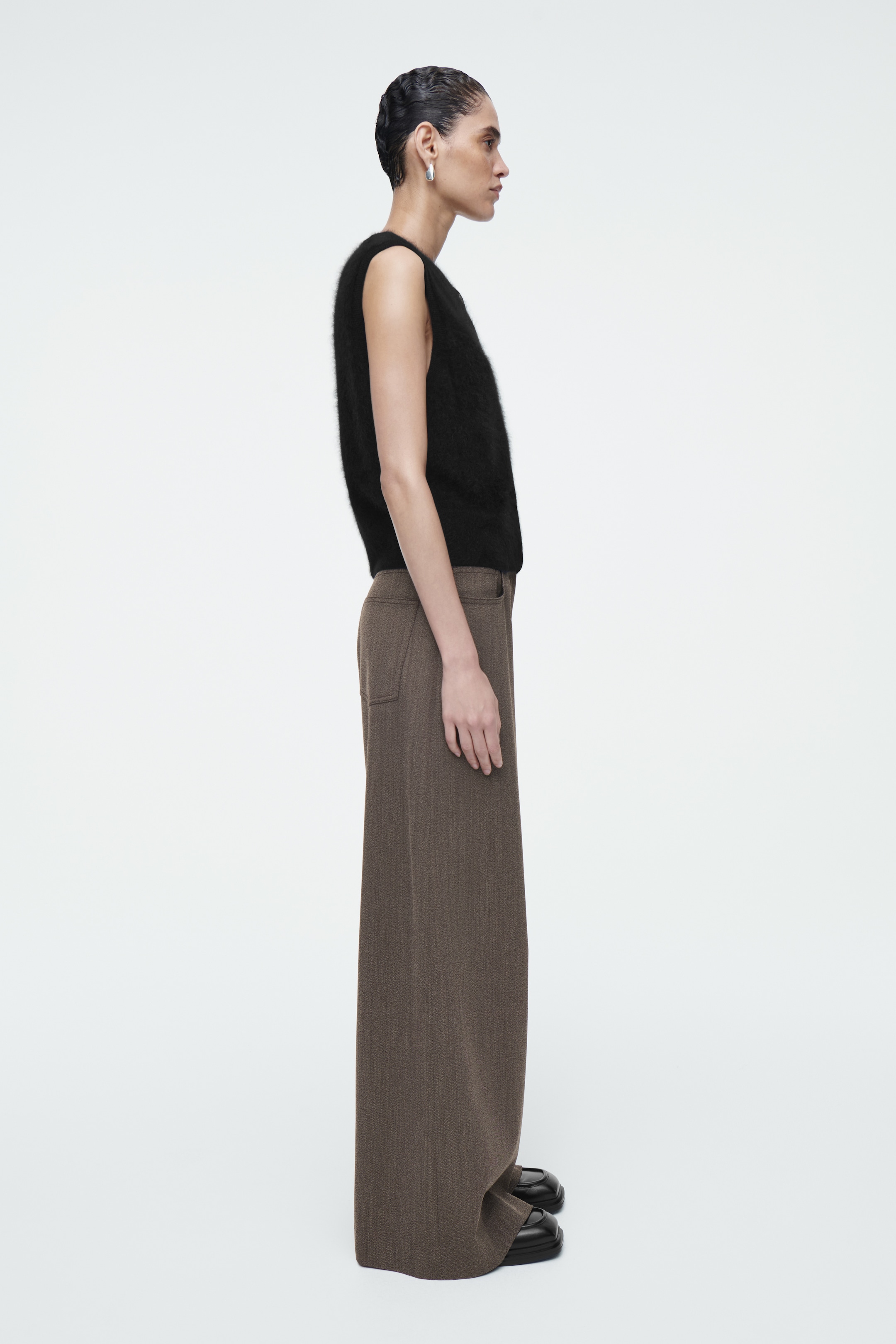 View larger image: REGULAR WOOL-BLEND WIDE-LEG TROUSERS - BROWN - Ladies | H&M GB 2