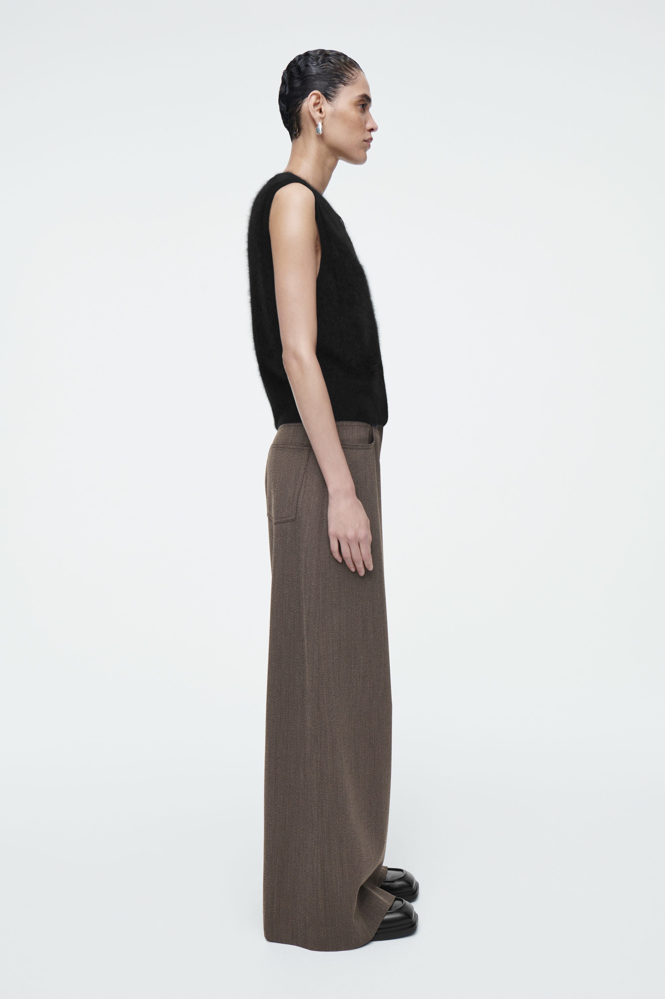 [LOW CLASSIC] / ☆ 24SS WIDE WOOL TROUSER / BROWN Dark Brown Tailoring Low Rise Trouser | Helsa – motelrocks