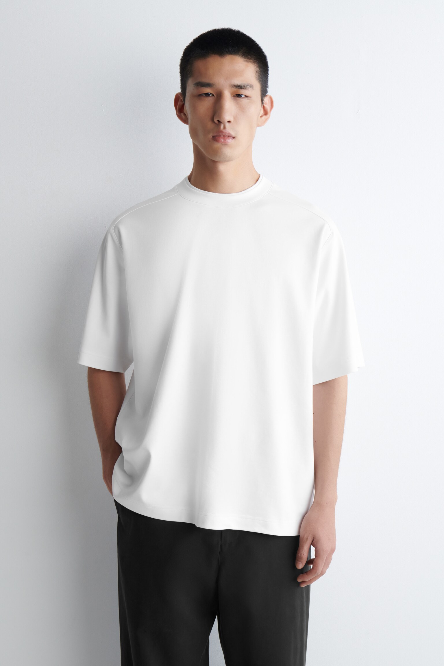 CAMISETA OVERSIZE DE ALGODÓN INTERLOCK - BLANCO/NEGRO/BLANCO - 1
