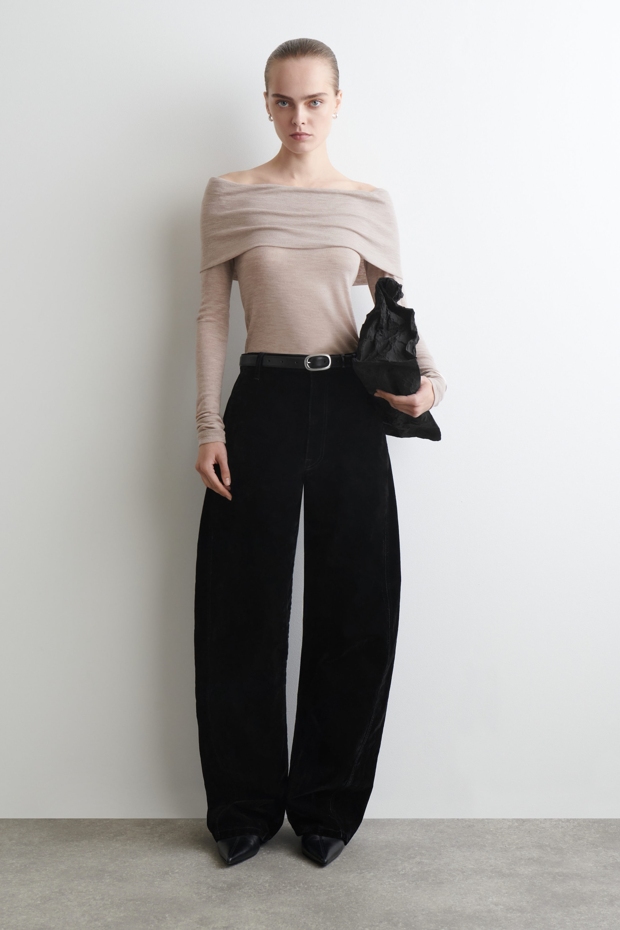 OFF-THE-SHOULDER MERINO WOOL TOP