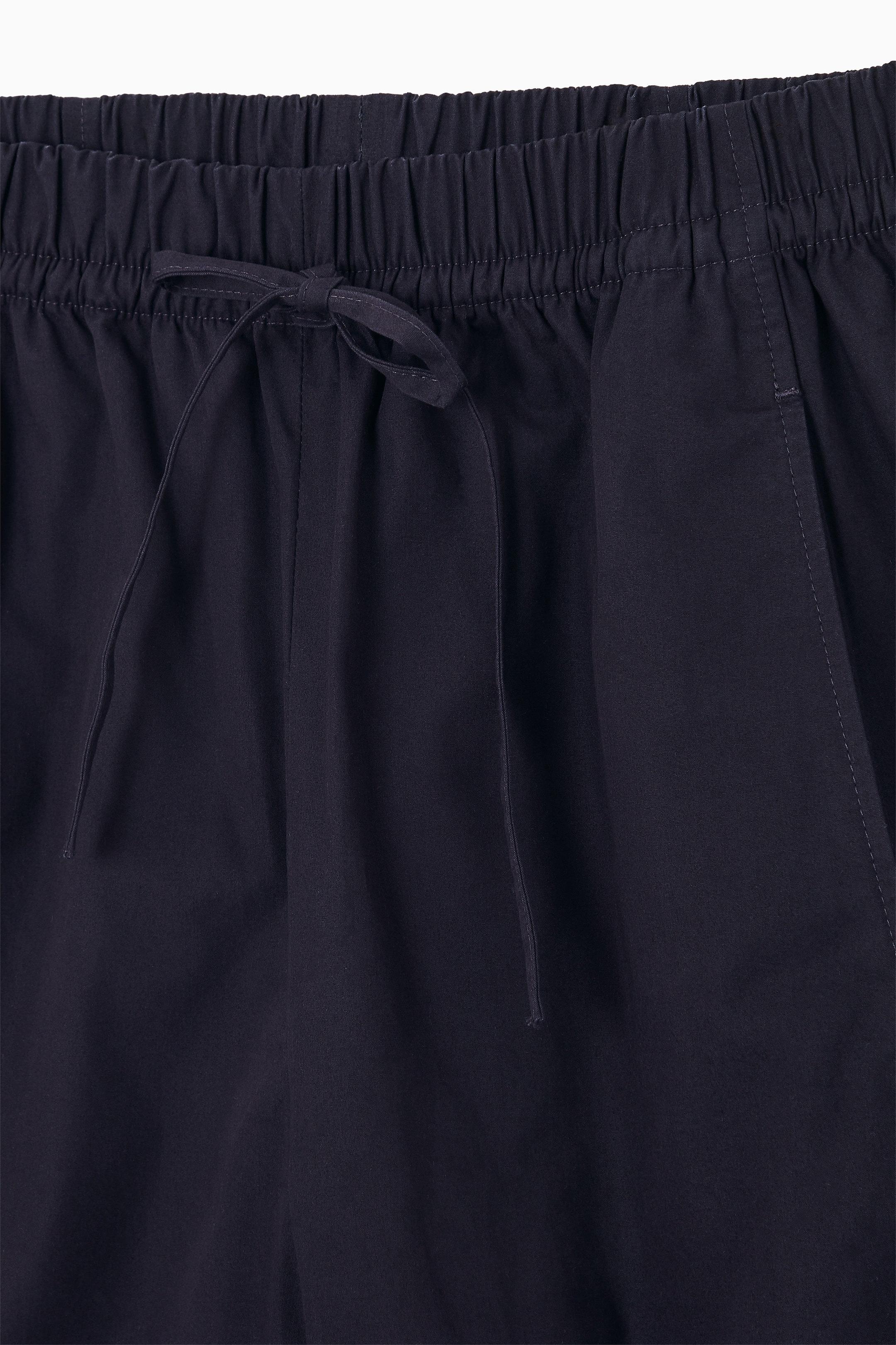 Nagyobb kép megtekintése: RUGALMAS DEREKÚ, BŐ SZÁRÚ NADRÁG - Tengerészkék - NŐI | H&M HU 6