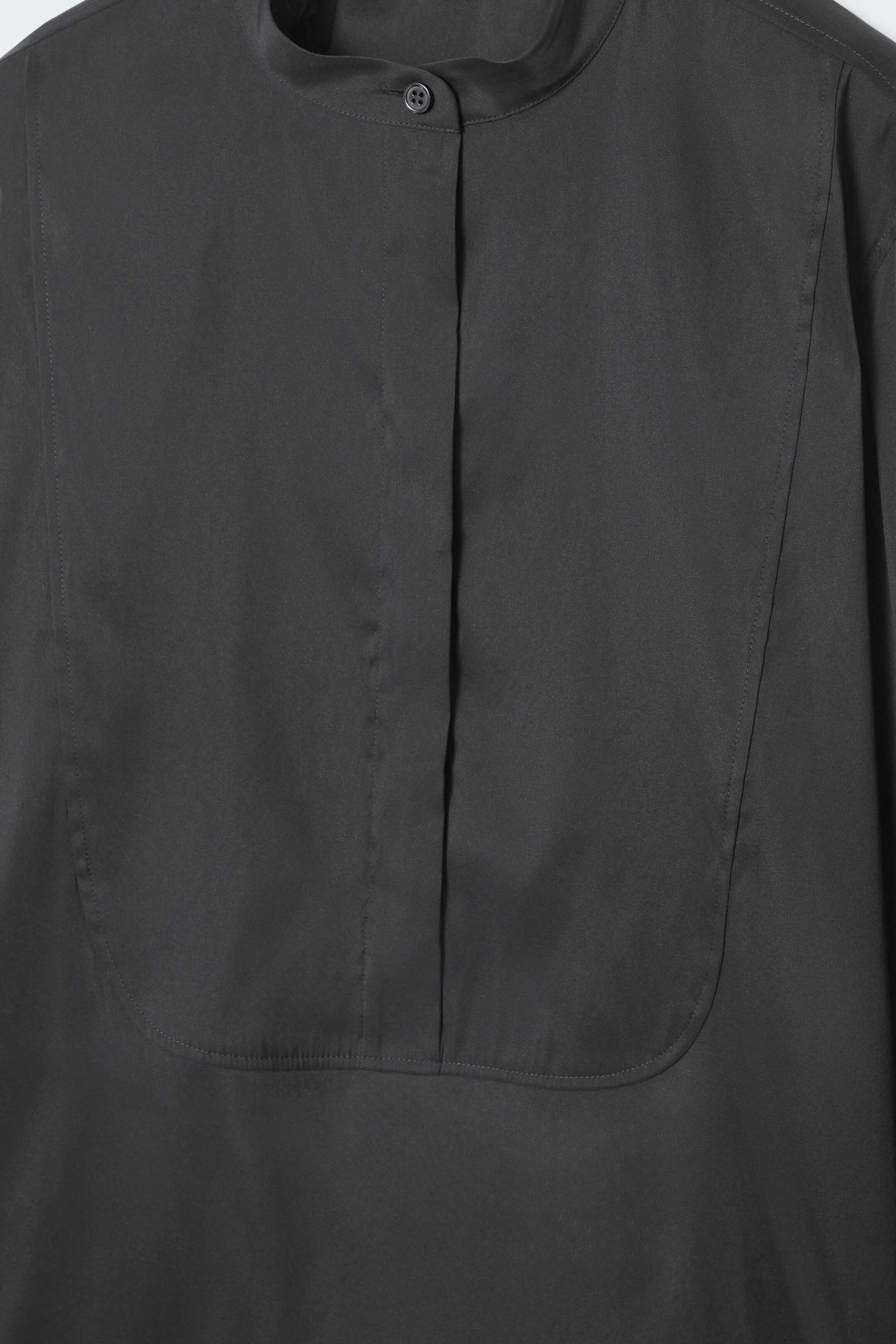 Größeres Bild ansehen: LOCKERES SMOKINGHEMD AUS SEIDE - SCHWARZ - Ladies | H&M DE 2