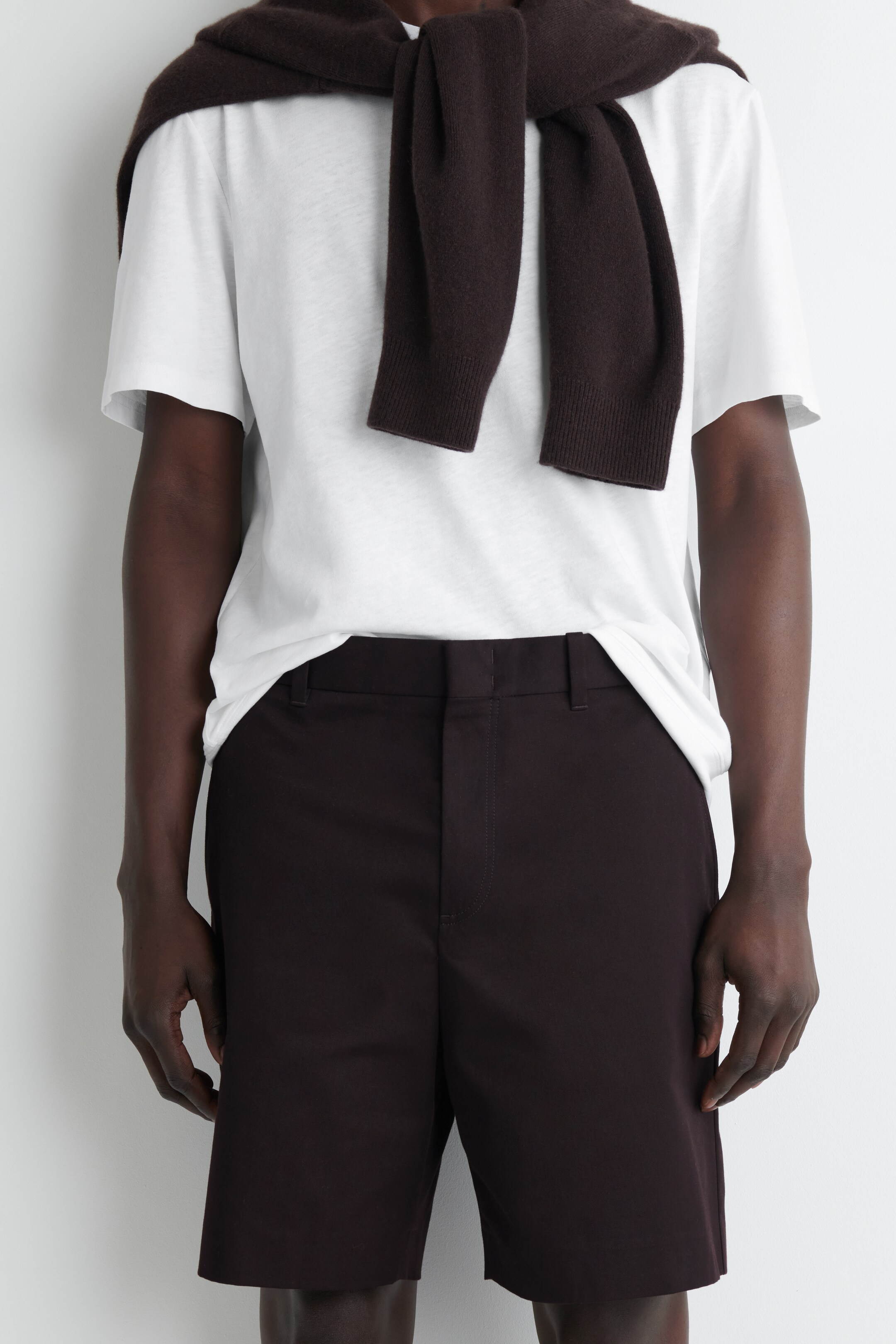 Grotere afbeelding bekijken: Katoenen chino short - DONKERBRUIN - HEREN | H&M BE 2