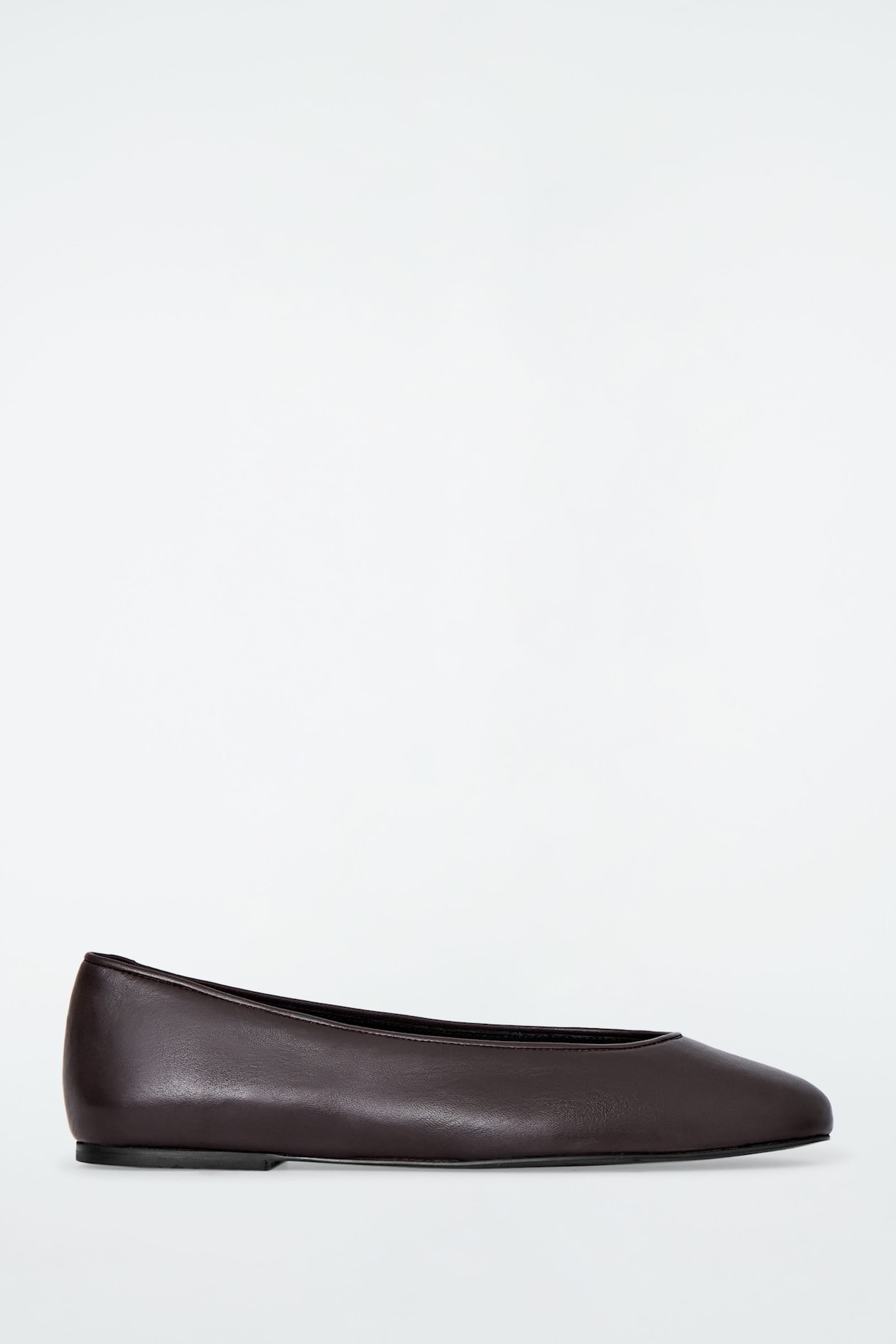 TrendAura Brown Cowhide Leather Flats For Women Comfortable Everyday Wear With Wrinkled Texture main image 1