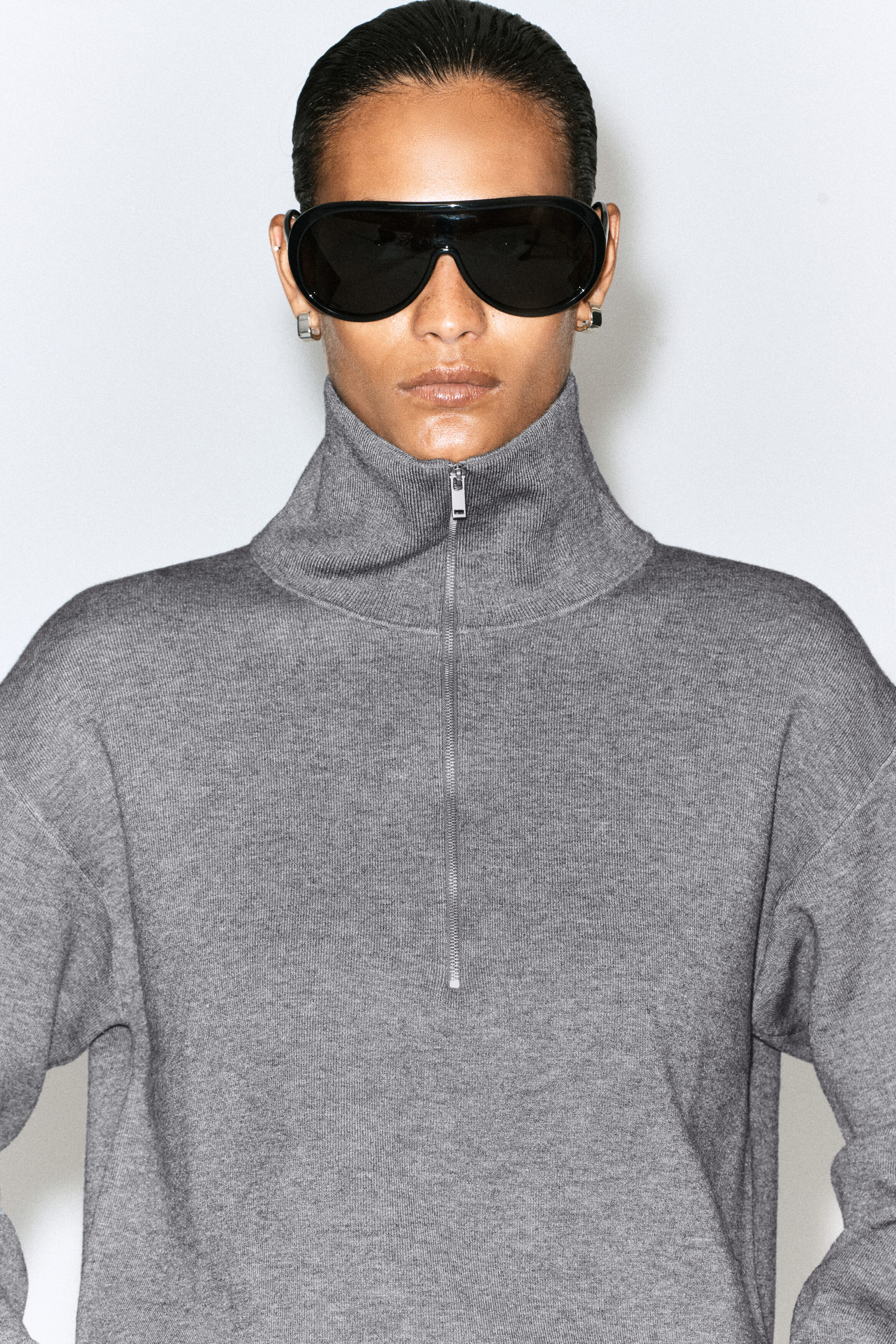 MOCK-NECK HALF-ZIP KNITTED SWEATER - GRAY MÉLANGE | COS US