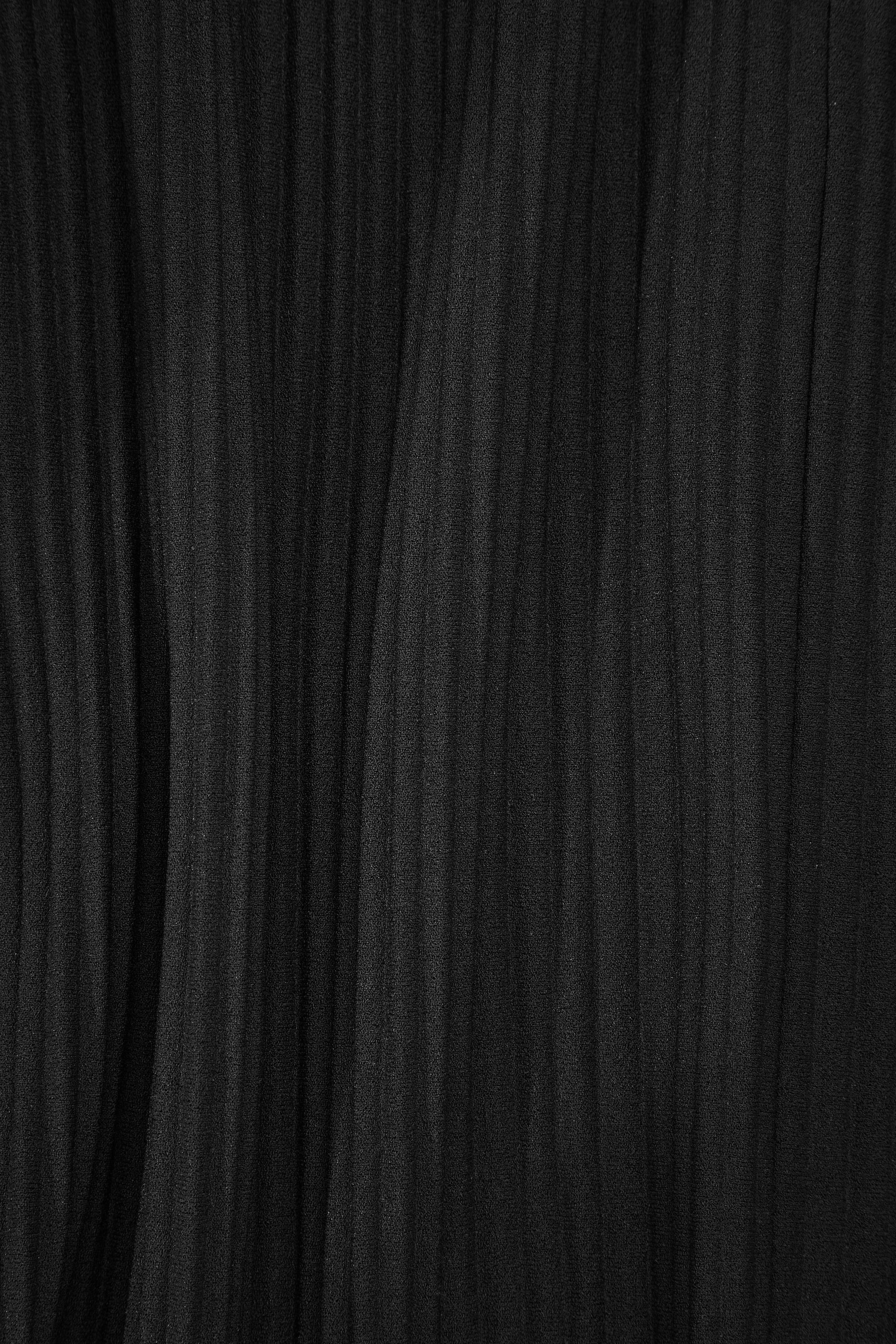 StillMedia/DescriptiveDetail