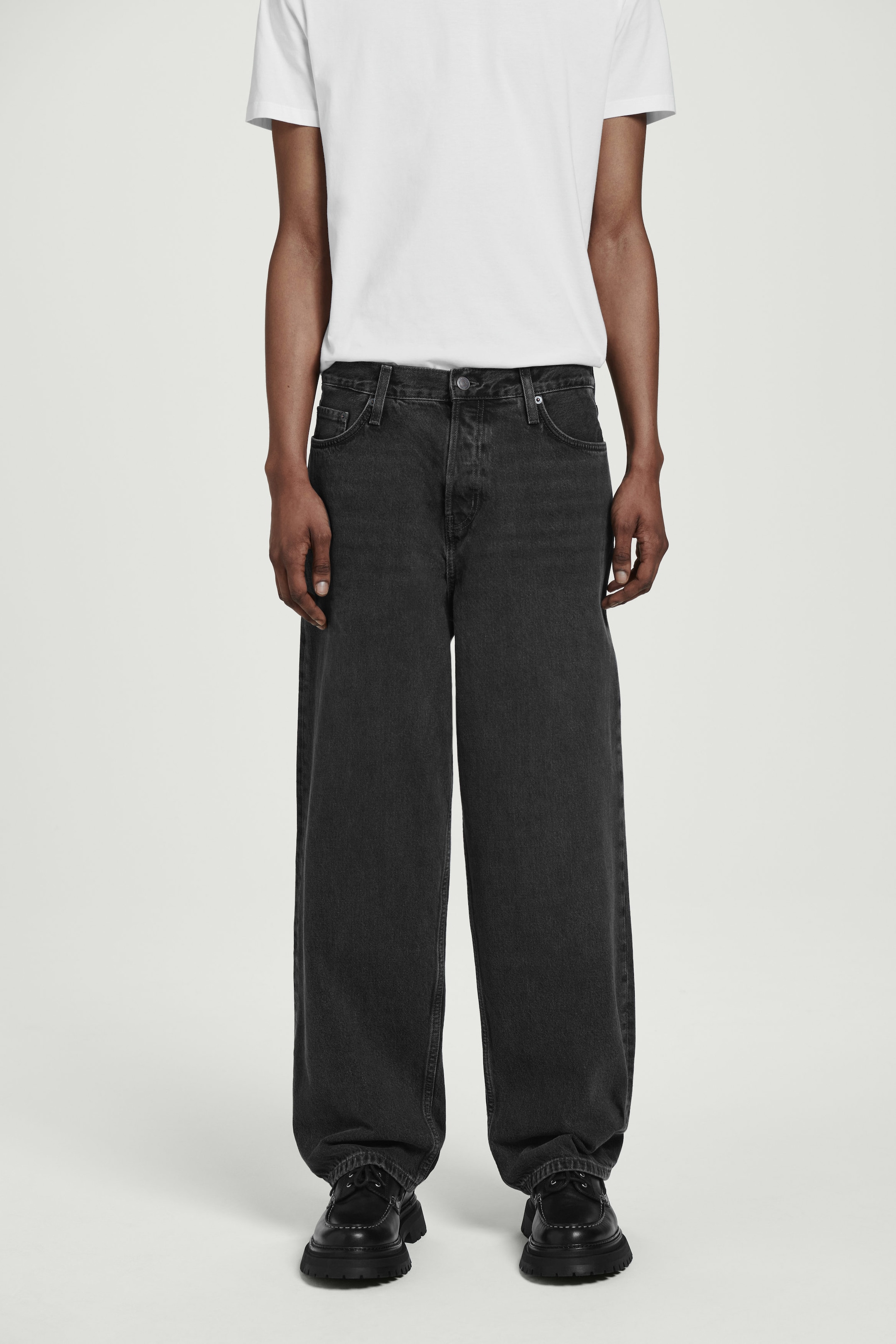 RIDER STRAIGHT-LEG JEANS