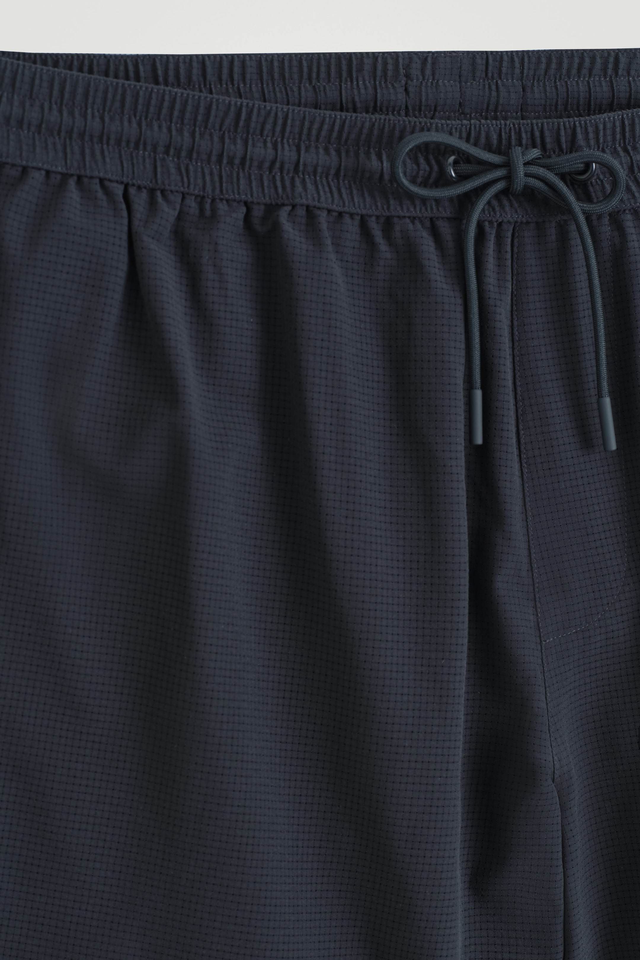 SHORTS DA MARE TRAFORATI