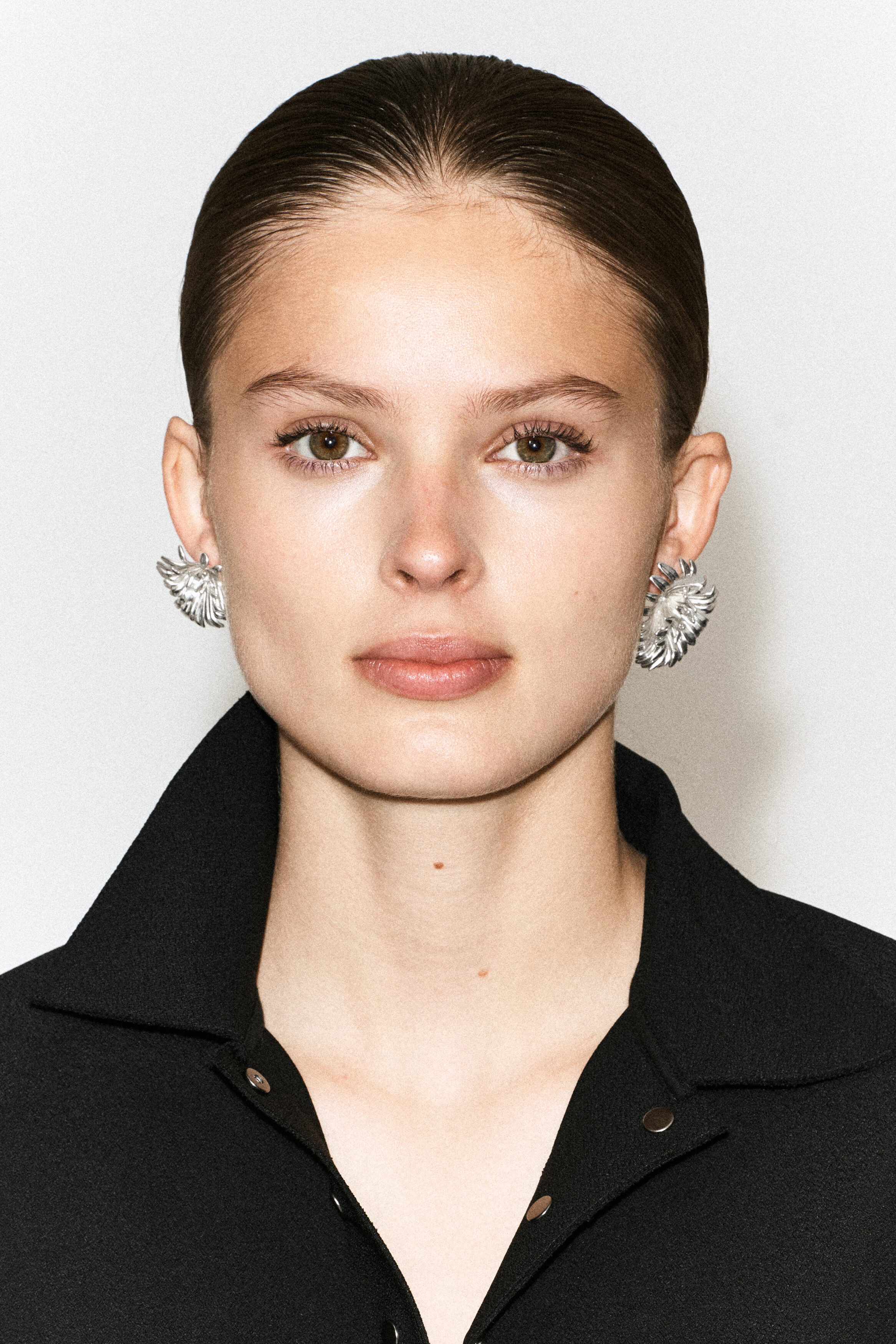 ASYMMETRIC ABSTRACT FLORAL EARRINGS