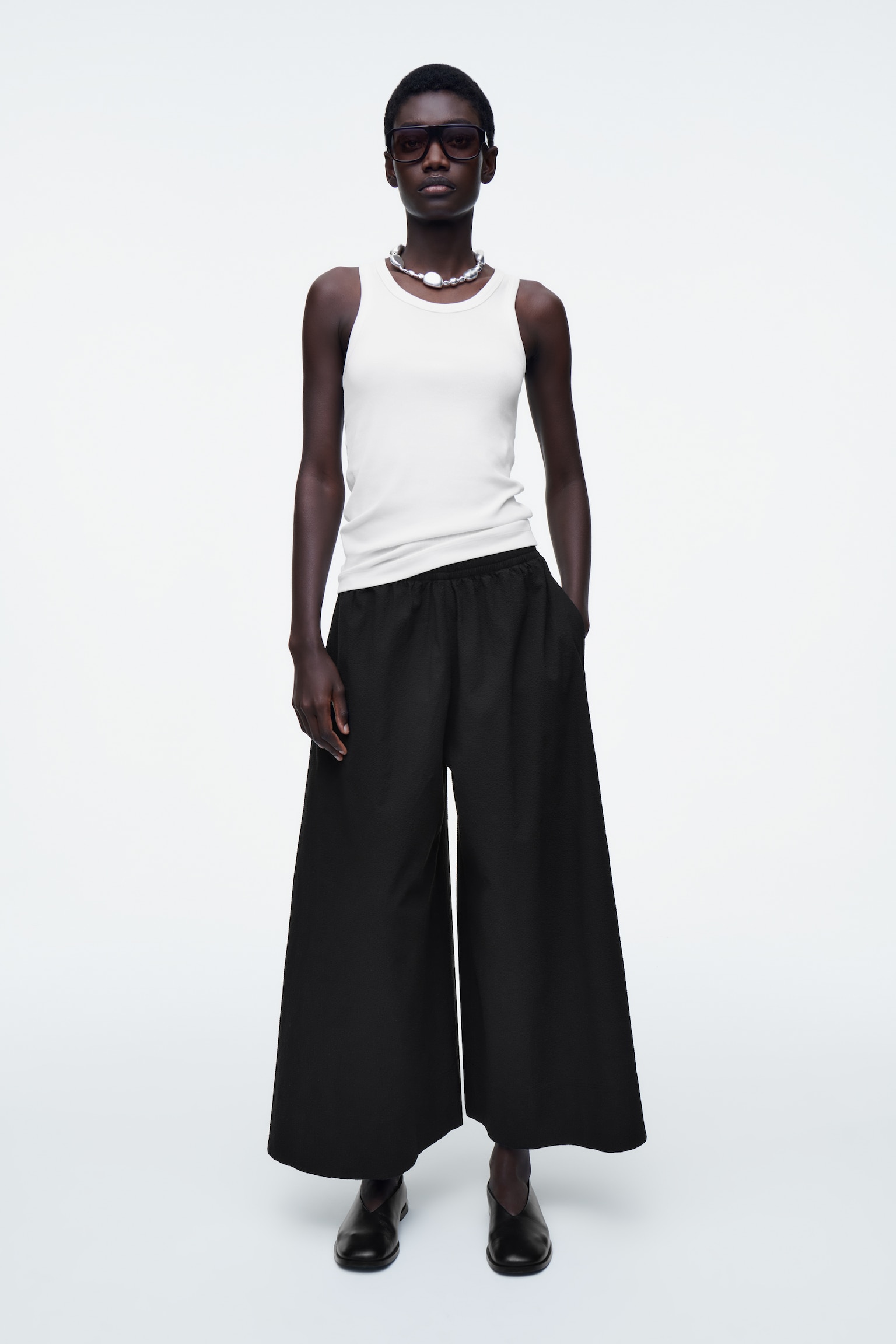 PANTALONI CULOTTE IN SEERSUCKER - NERO/AVORIO / MARRONE / A RIGHE