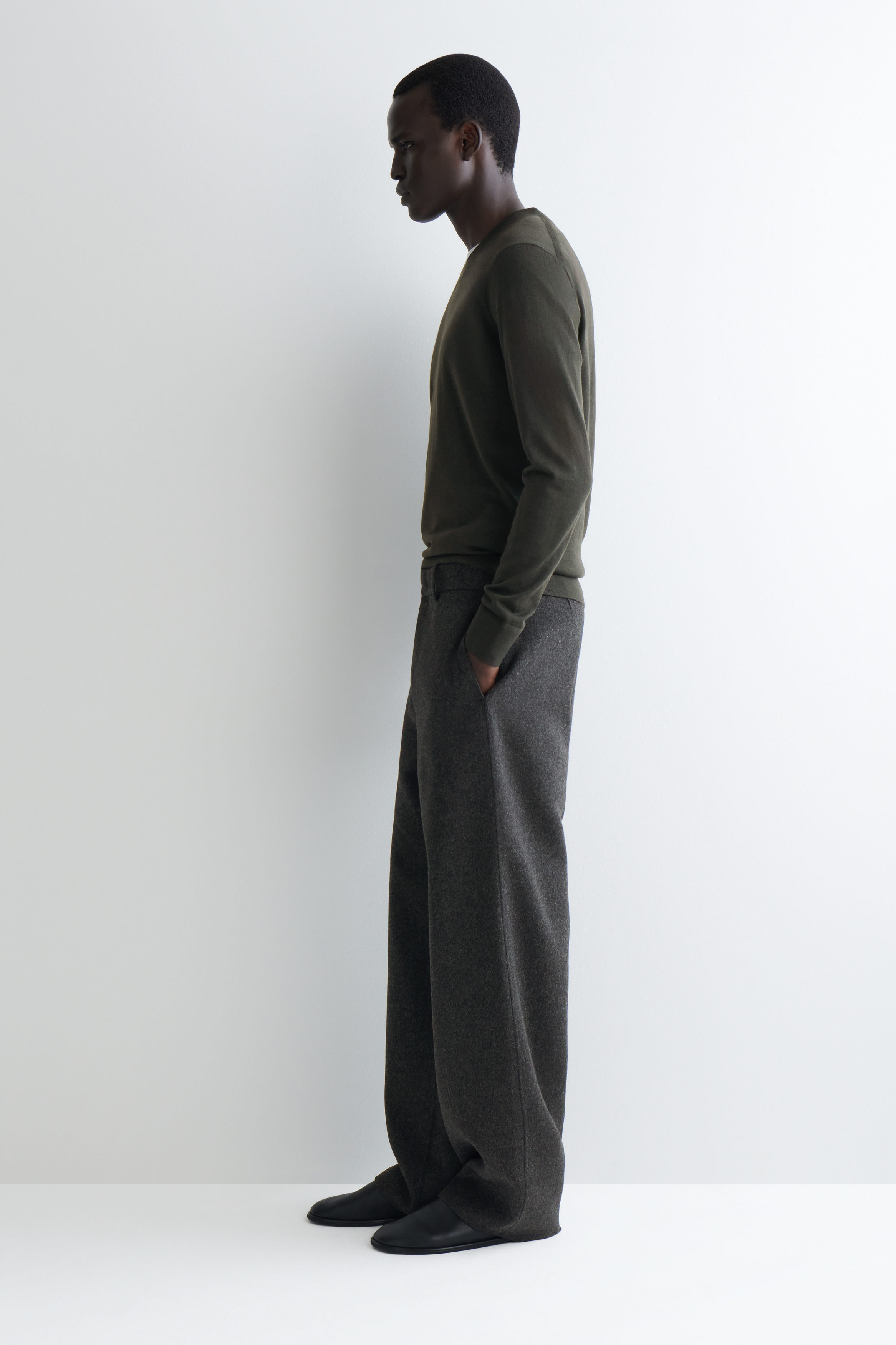 SLIM MERINO WOOL V-NECK SWEATER - DARK GREEN | COS US