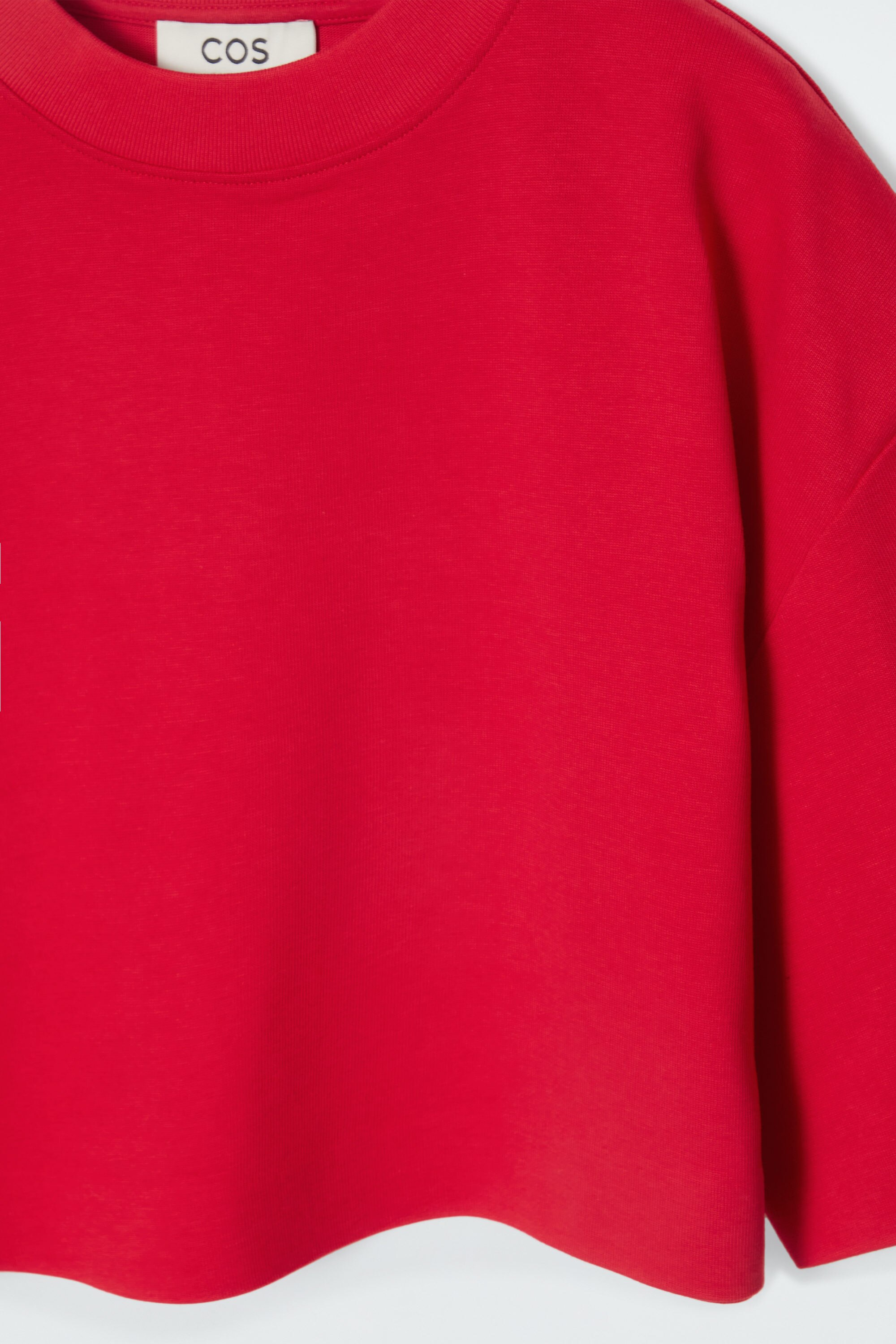 HIGH LINE RELAXED T-SHIRT - RED | COS