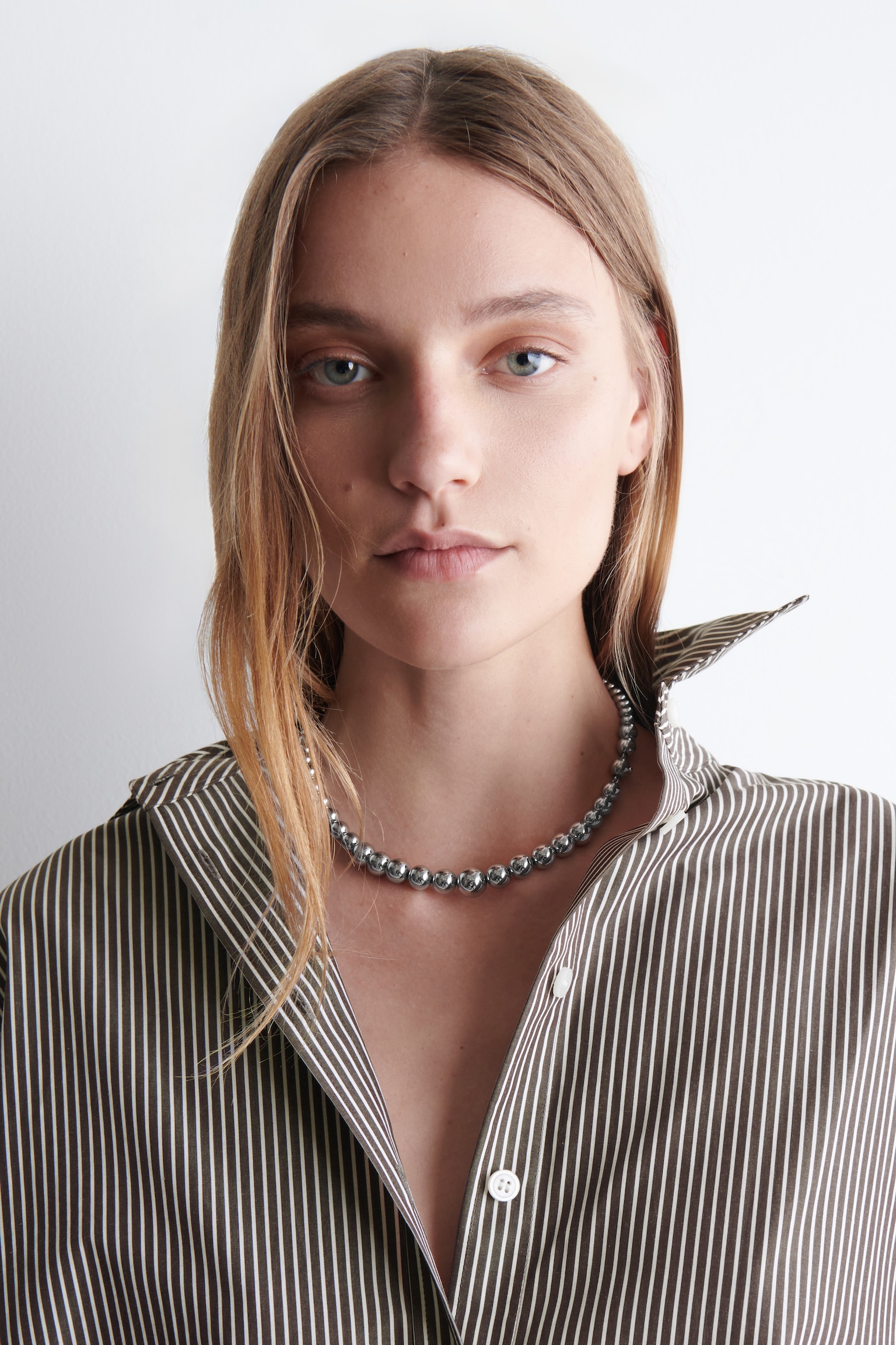 KETTE MIT ZIERPERLEN - SILBER/Gold