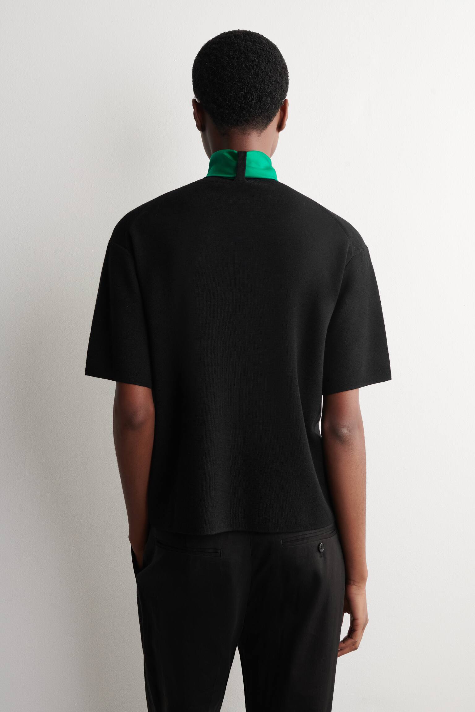 T-SHIRT IN LANA MERINO CON DETTAGLIO SCIARPA - BLACK / GREEN/AVORIO / CIOCCOLATO - 6