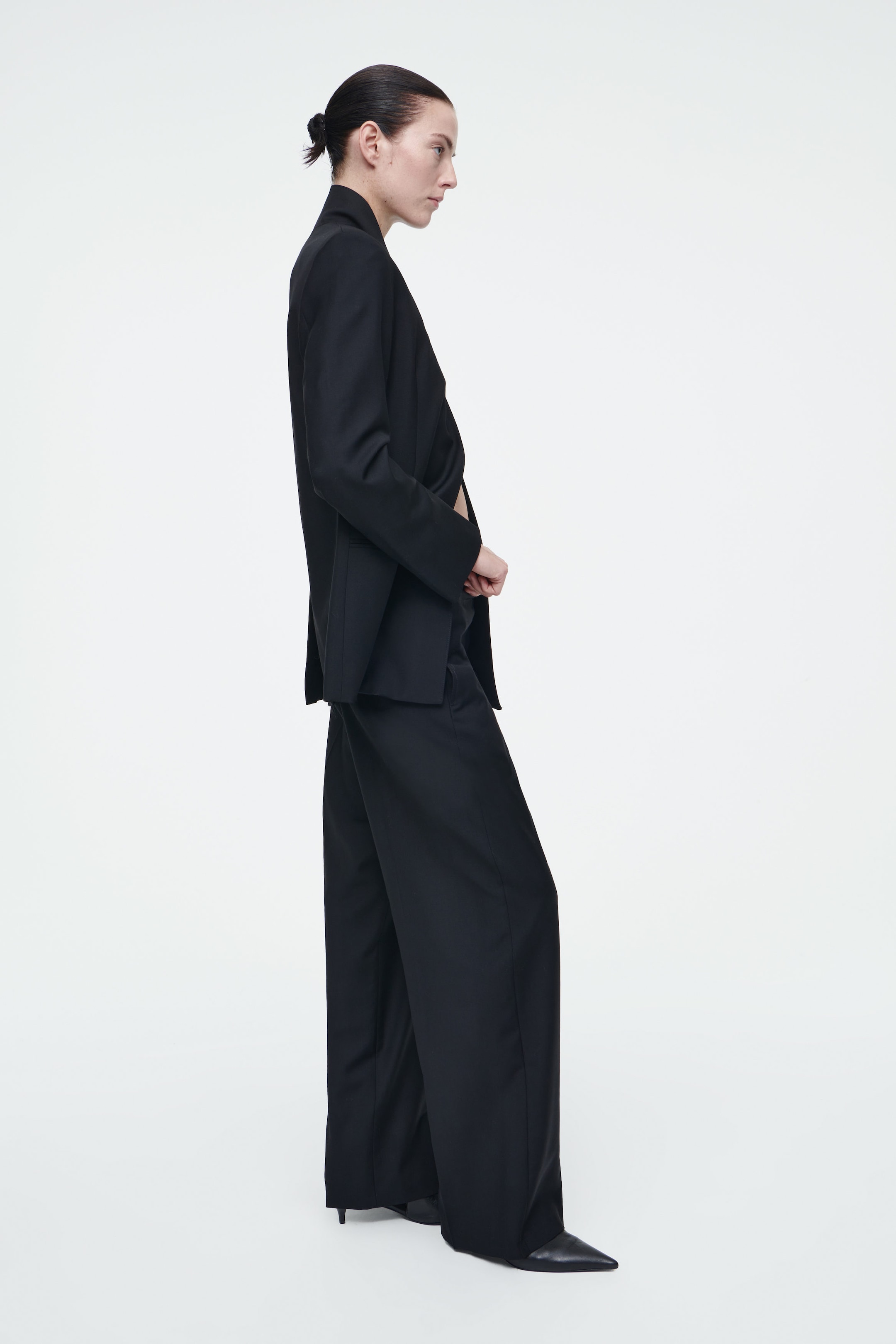 RELAXED WOOL BARREL-LEG PANTS
