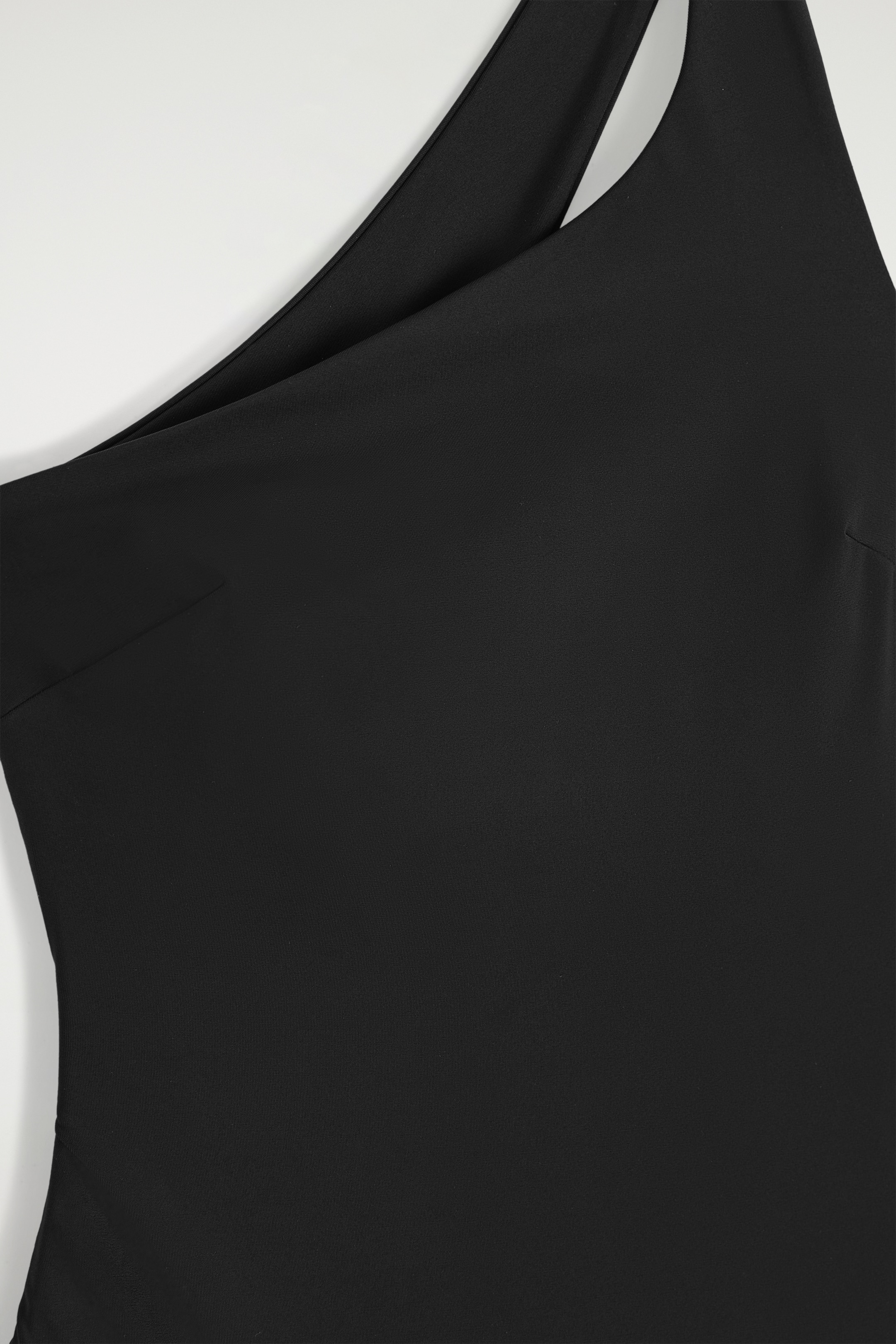 Visualizza immagine più grande: COSTUME DA BAGNO MONOSPALLA - NERO - DONNA | H&M IT 4