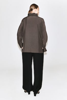FLUID MOCK-NECK BLOUSE — GRAY 5