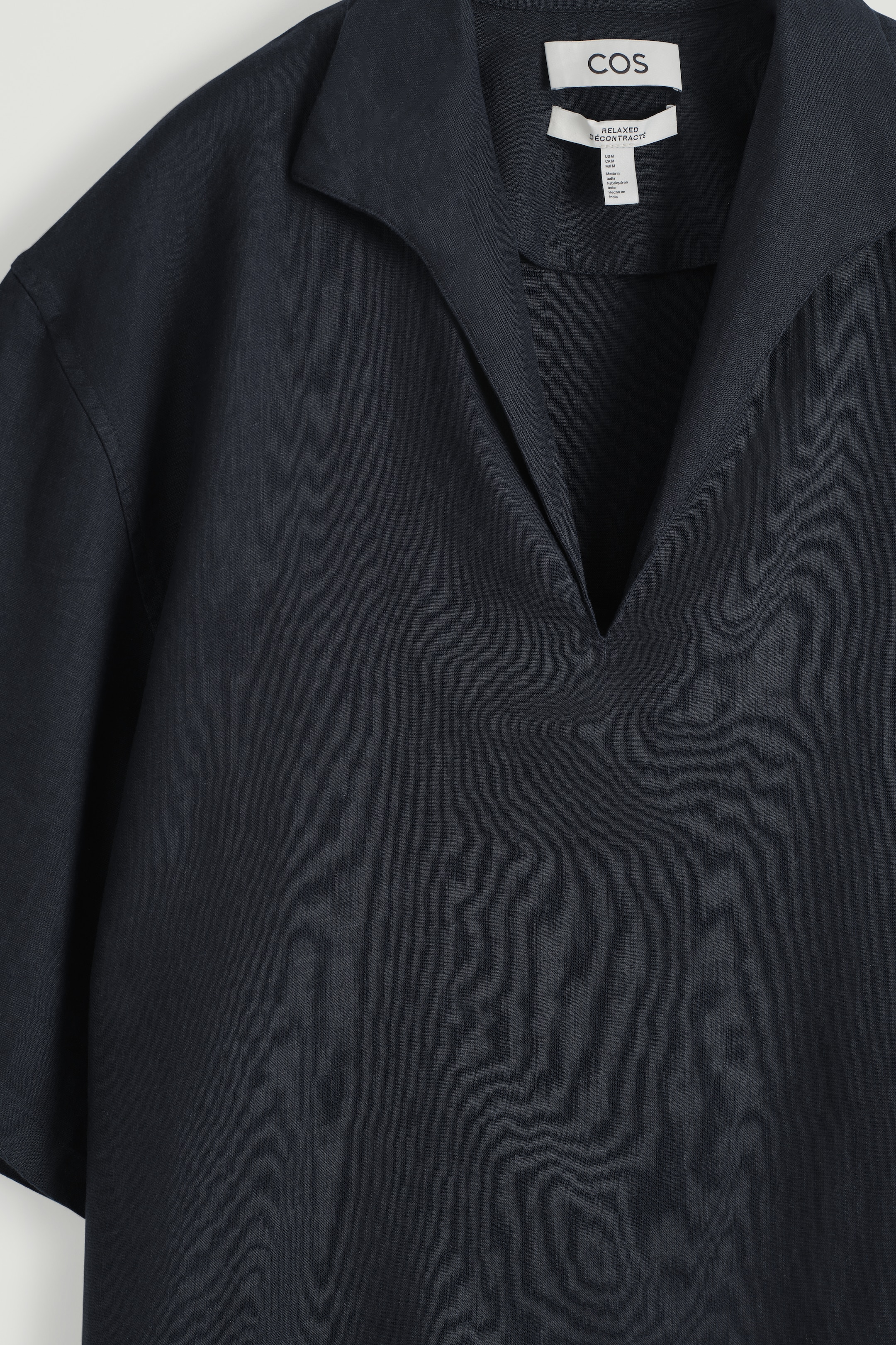 Grösseres Bild ansehen: LEINENHEMD MIT OFFENEM KRAGEN - NAVYBLAU - HERREN | H&M CH 7