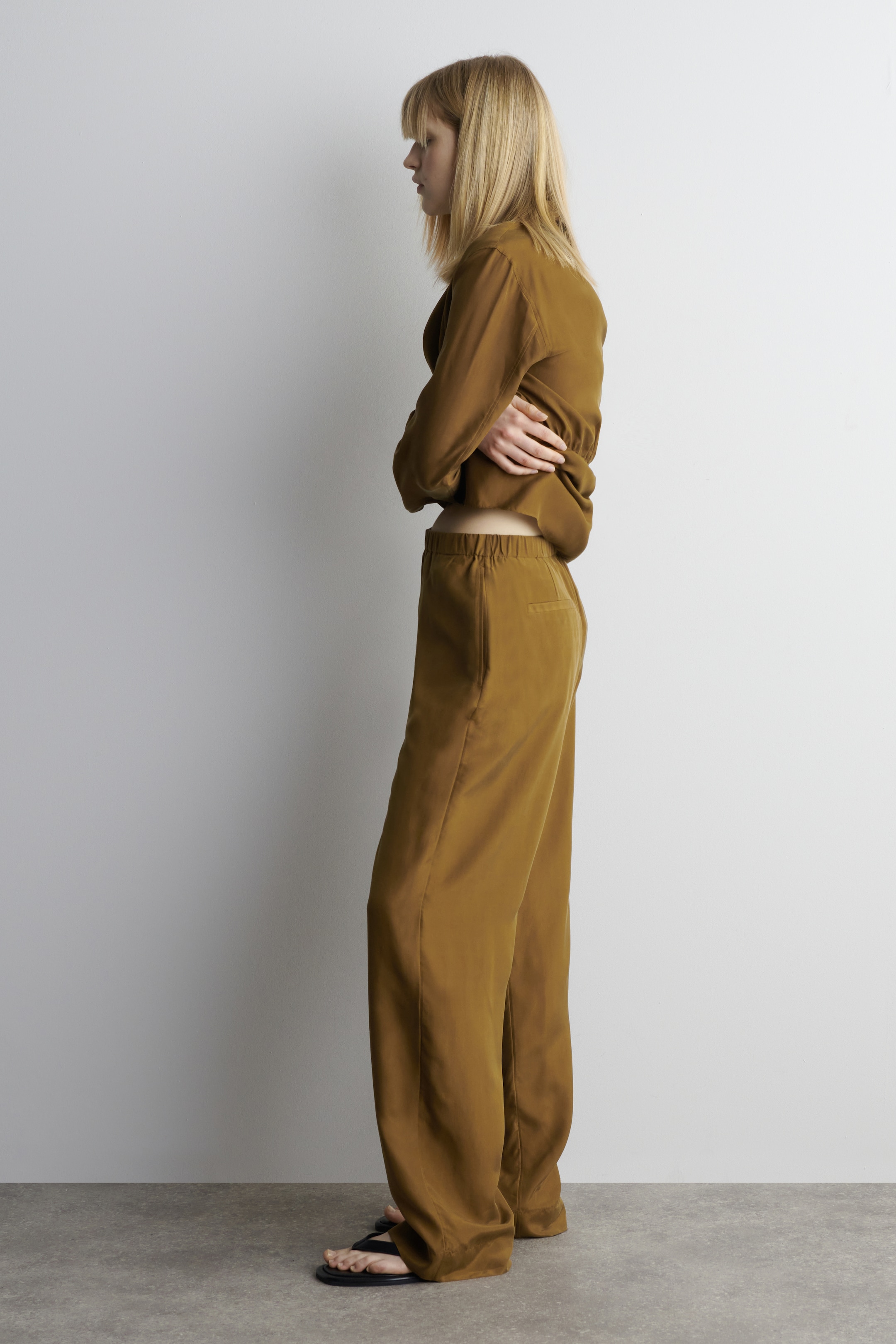 Se større billede: SILKEBUKSER – RELAXED - BRUN - DAME | H&M DK 2
