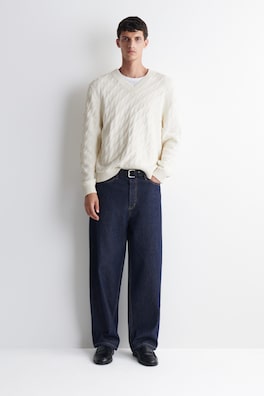 CABLE-KNIT COTTON-SILK V-NECK SWEATER — OFF-WHITE 2