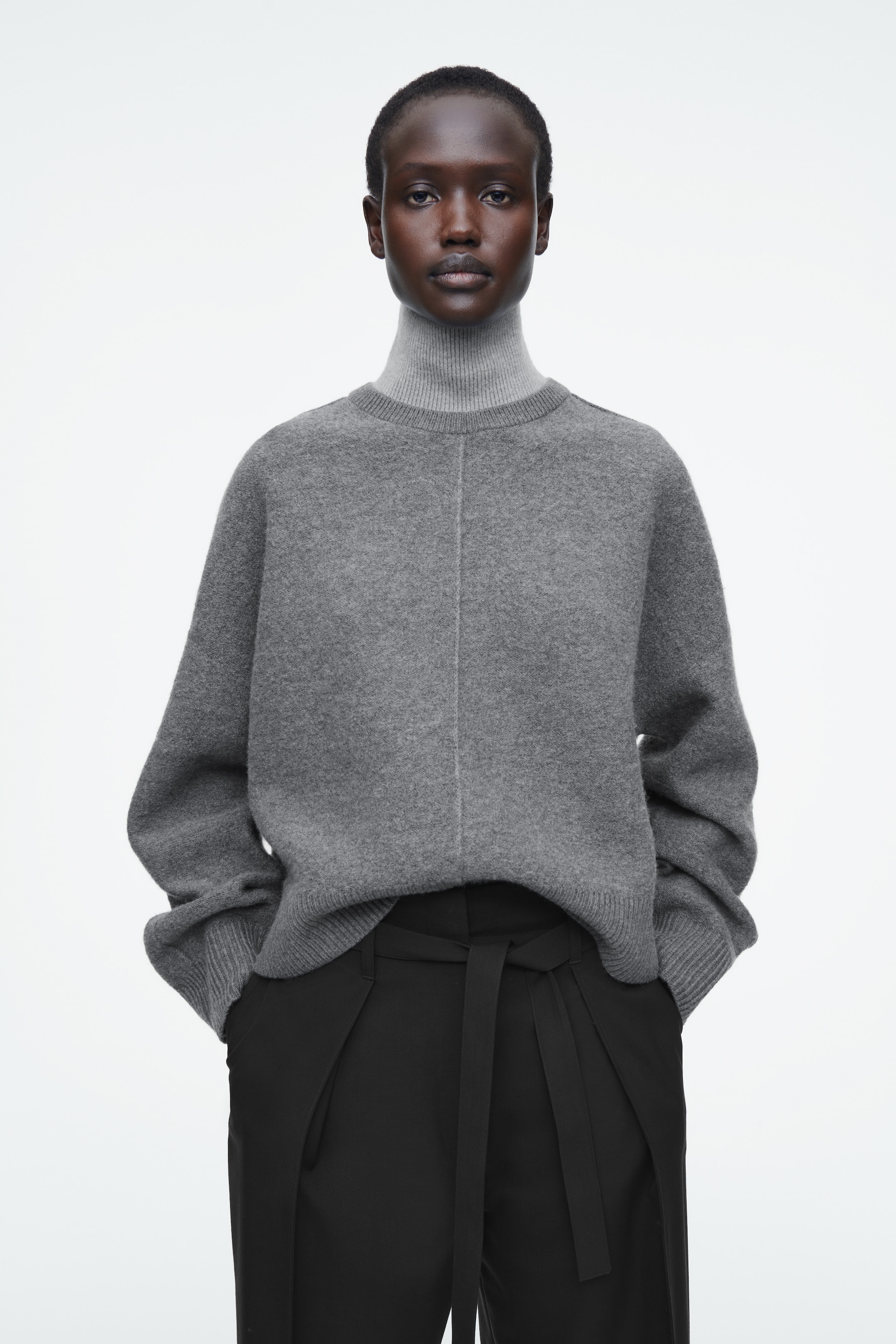 Agrandir l'image: PULL EFFET SUPERPOSÉ EN LAINE COLOUR-BLOCK - GRIS - FEMME | H&M BE 1