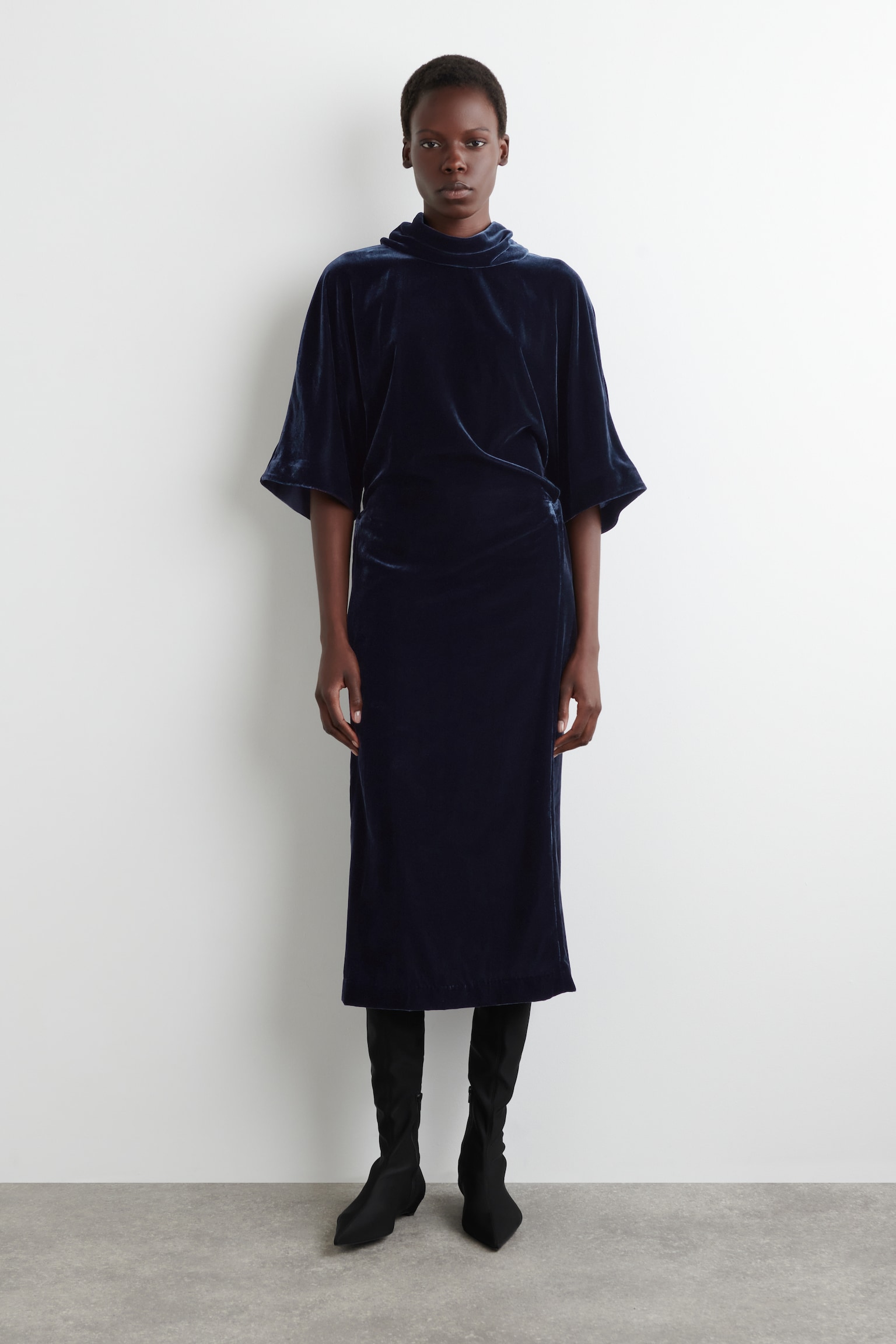 DRAPED-NECK VELVET MIDI DRESS - NAVY/DARK BROWN